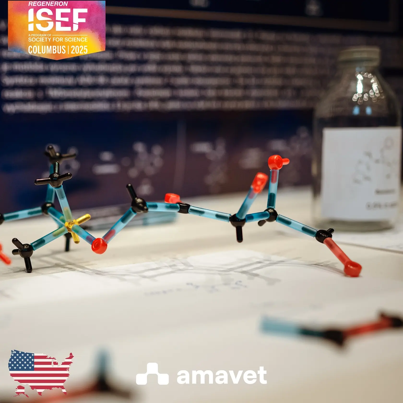 Maturant Adam Kovalčík sa stal víťazom v najprestížnejšej medzinárodnej súťaži v oblasti vedy a techniky REGENERON ISEF 2025 v USA.