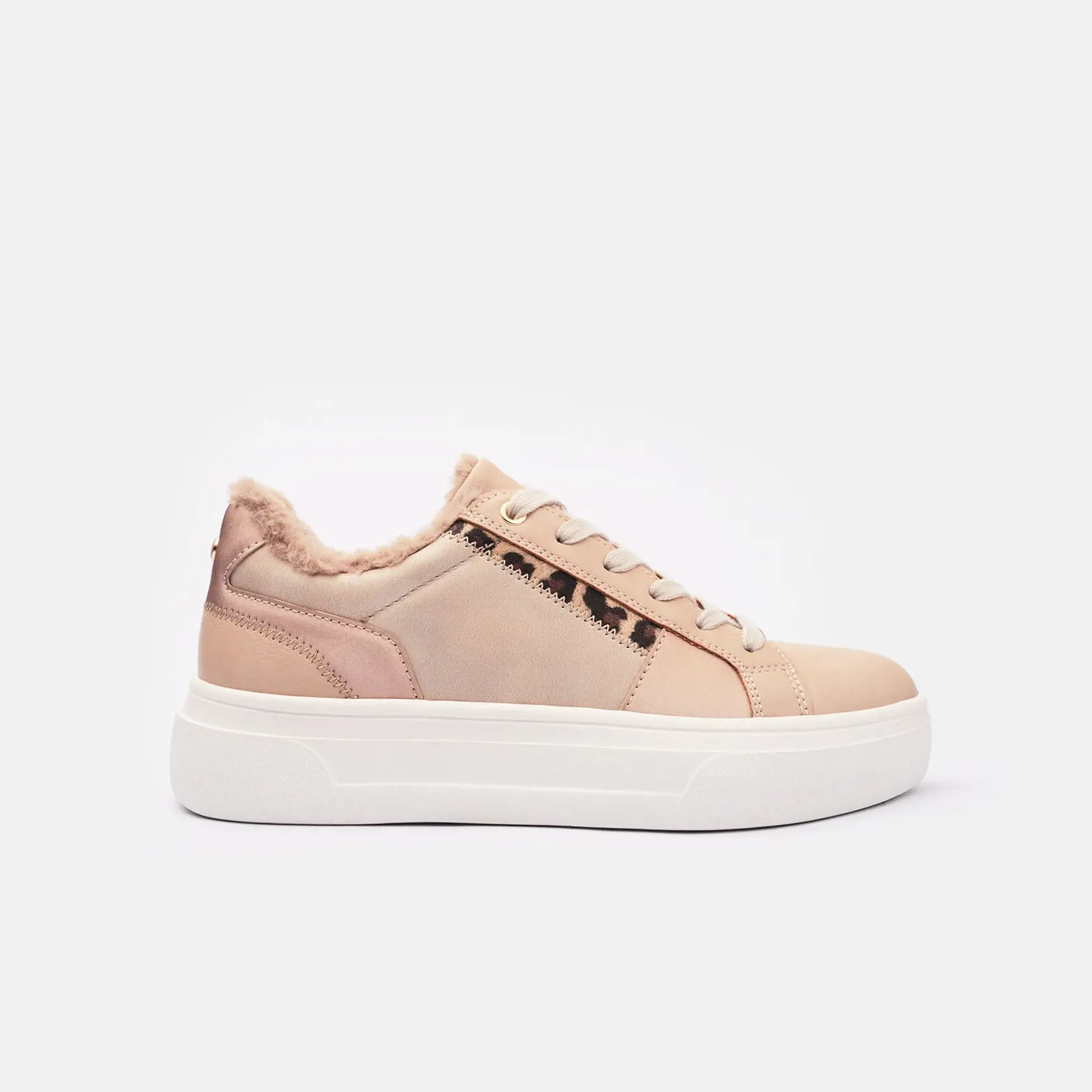 Ružové s leopardom: Baťa, 59,99 €