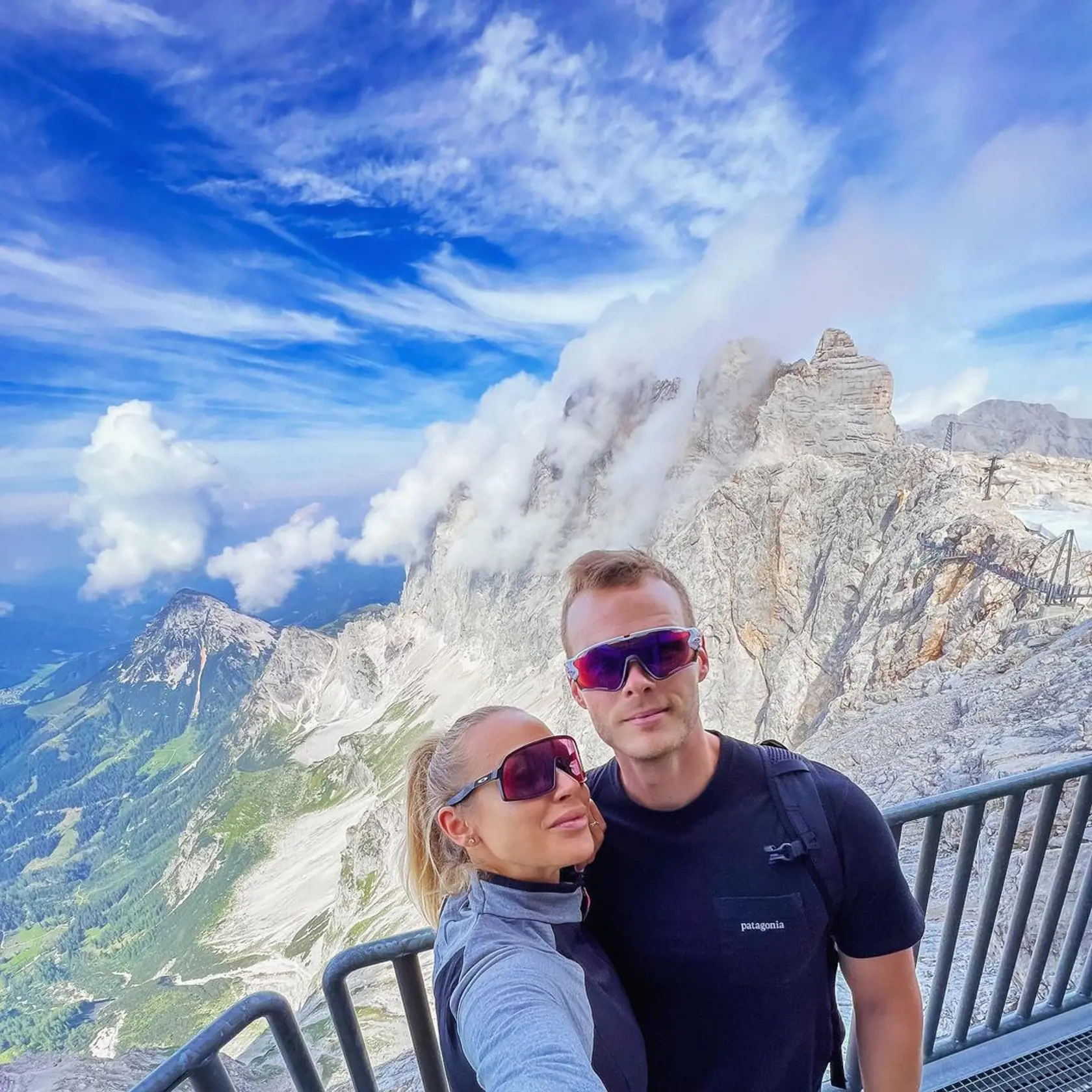 Jeanette a Michal obľubujú športy, turistiku.
