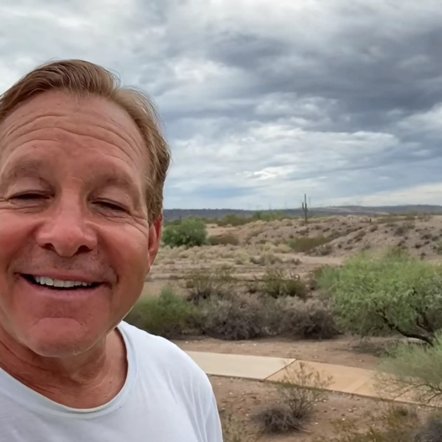 Steve Guttenberg ako kadet Carey Mahoney bol jednoznačne najznámejšia postava a symbol Policajnej akadémie.