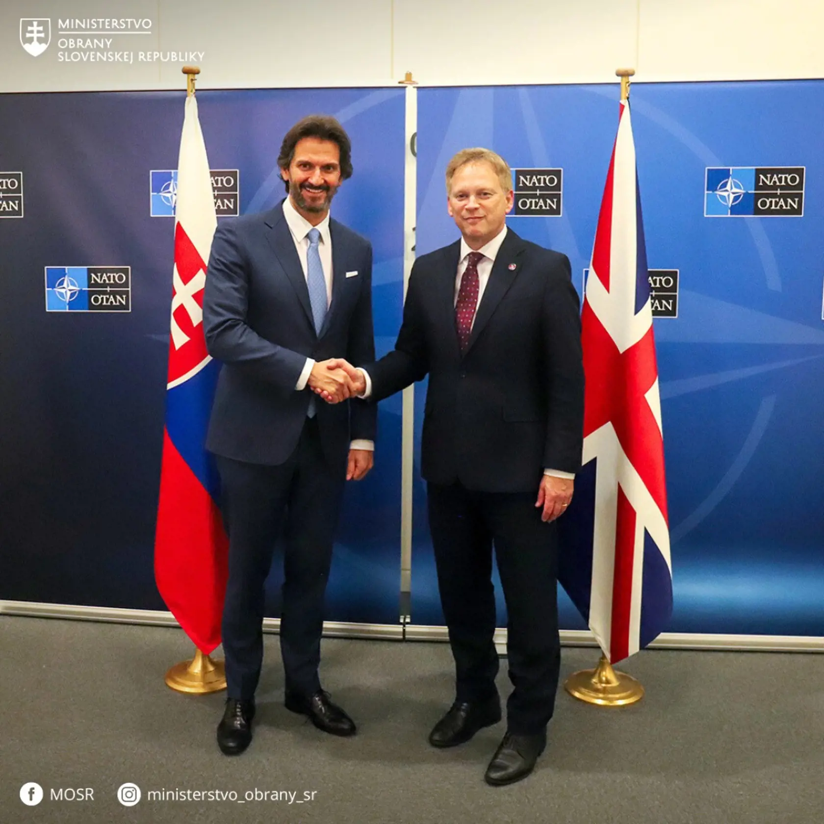 Cieľom prvého tohtoročného zasadnutia ministrov obrany NATO v Bruseli, ktorého sa zúčastnila slovenská delegácia na čele s ministrom obrany Robertom Kaliňákom, bolo prerokovanie aktuálnych otázok a výziev, ktorým Aliancia čelí. Slovenská republika patrí k zodpovedným spojencom a svedomito pristupuje k ochrane svojich občanov. Uvádza v statuse rezortu obrany na sociánej sieti z 20. februára 2024 k fotografii.