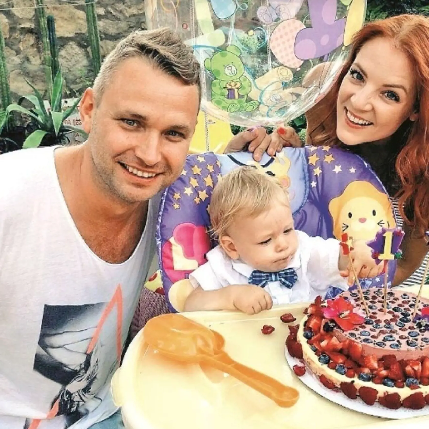 Barbora s bývalým priateľom Petrom a ich synom Filipom, keď oslavoval prvé narodeniny.
