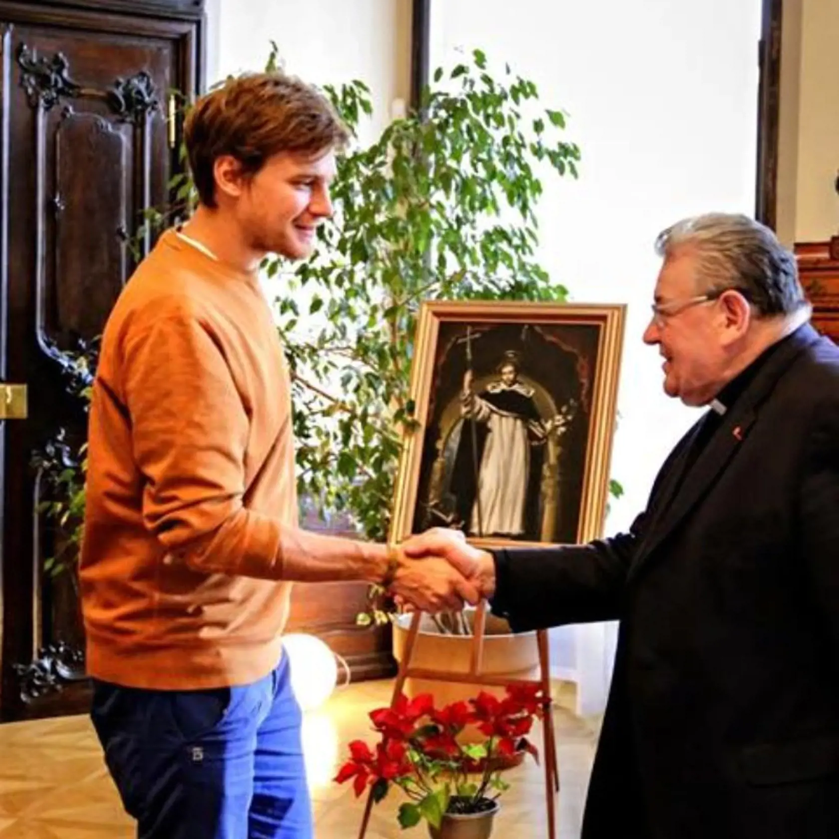 Dyk a Duka. Ktovie, čo také záslužné urobil Vojta pre cirkev, že ho prijal sám pražský arcibiskup, kardinál Dominik Duka?
