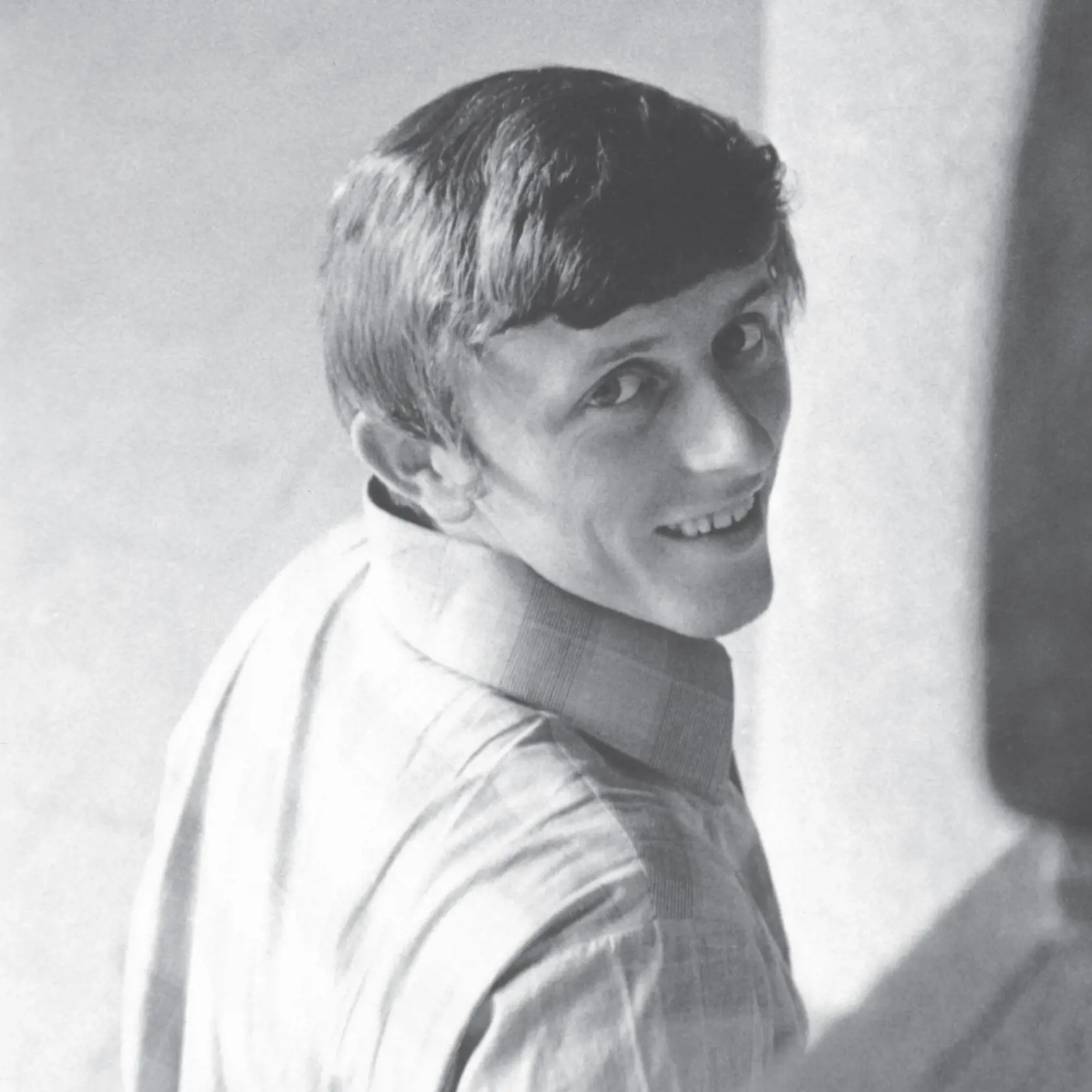 Václav Neckář čoskoro oslávi 80. narodeniny. Pri tej príležitosti mu vychádza CD komplet Osmdesát / Největší hity 1965–2023, ktorý ponúkne to najlepšie jeho kariéry. Bonusom bude novinková skladba s názvom Snílek autorov Jaromír Švejdík a Dušan Neuwerth, ktorí stoja aj za hitom Půlnoční.