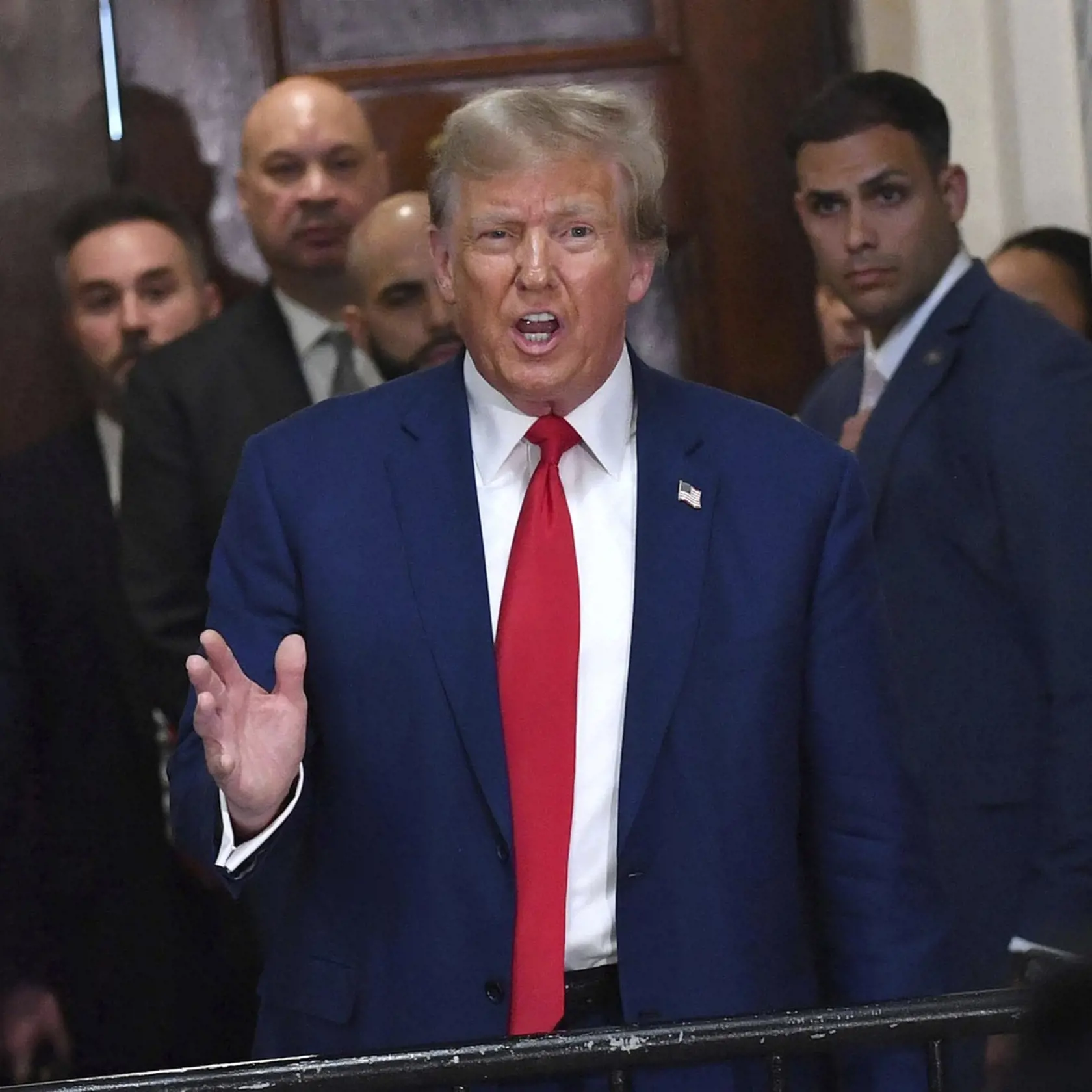 Vinný: Porota newyorského súdu uznala Donalda Trumpa za vinného vo všetkých 34 bodoch obžaloby.