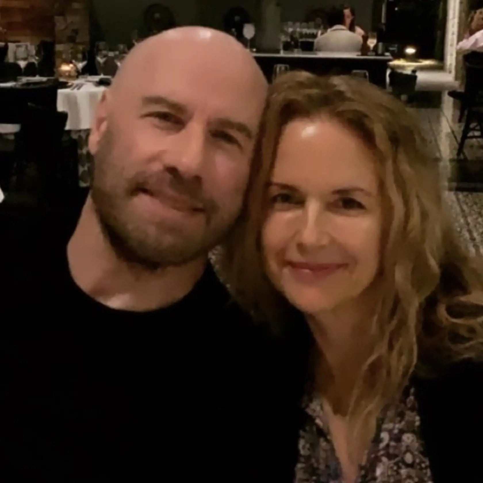Herečka Kelly Preston, manželka herca Johna Travoltu zomrela vo veku 57 rokov na rakovinu prsníka.