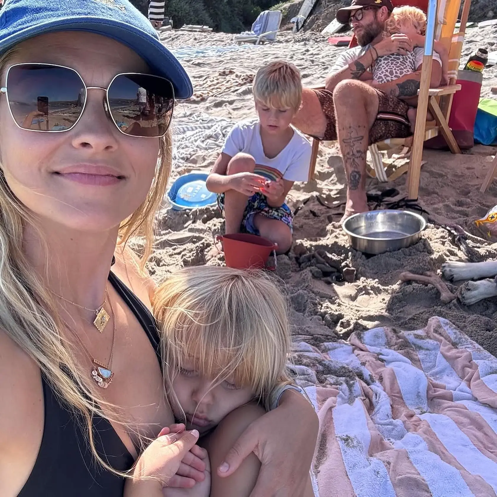 Austrálska herečka Teresa Palmer (39) s rodinou