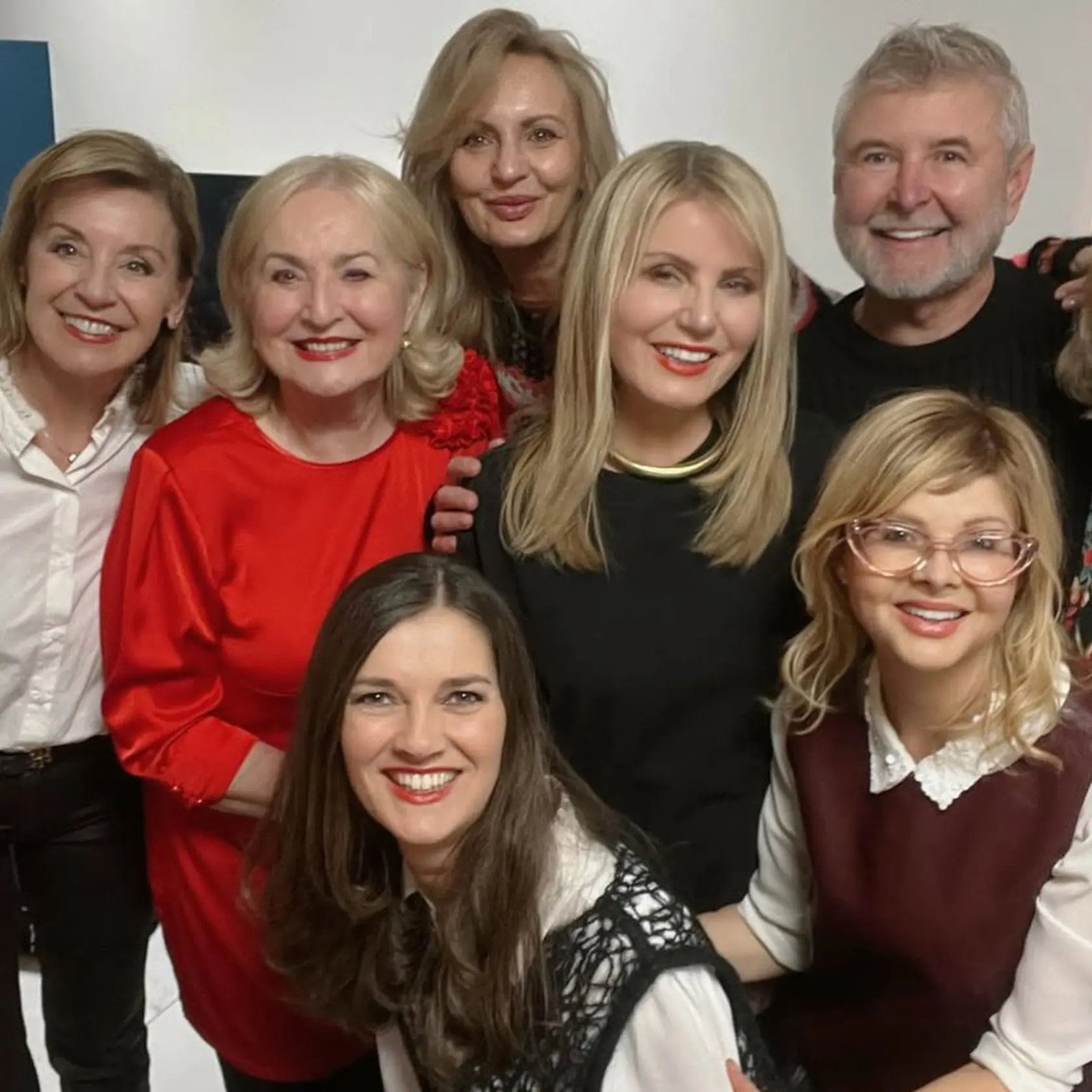 Soňa Müllerová a jej hlásateľská partia. Stretávajú sa dodnes, ide z nich skvelá energia, však?