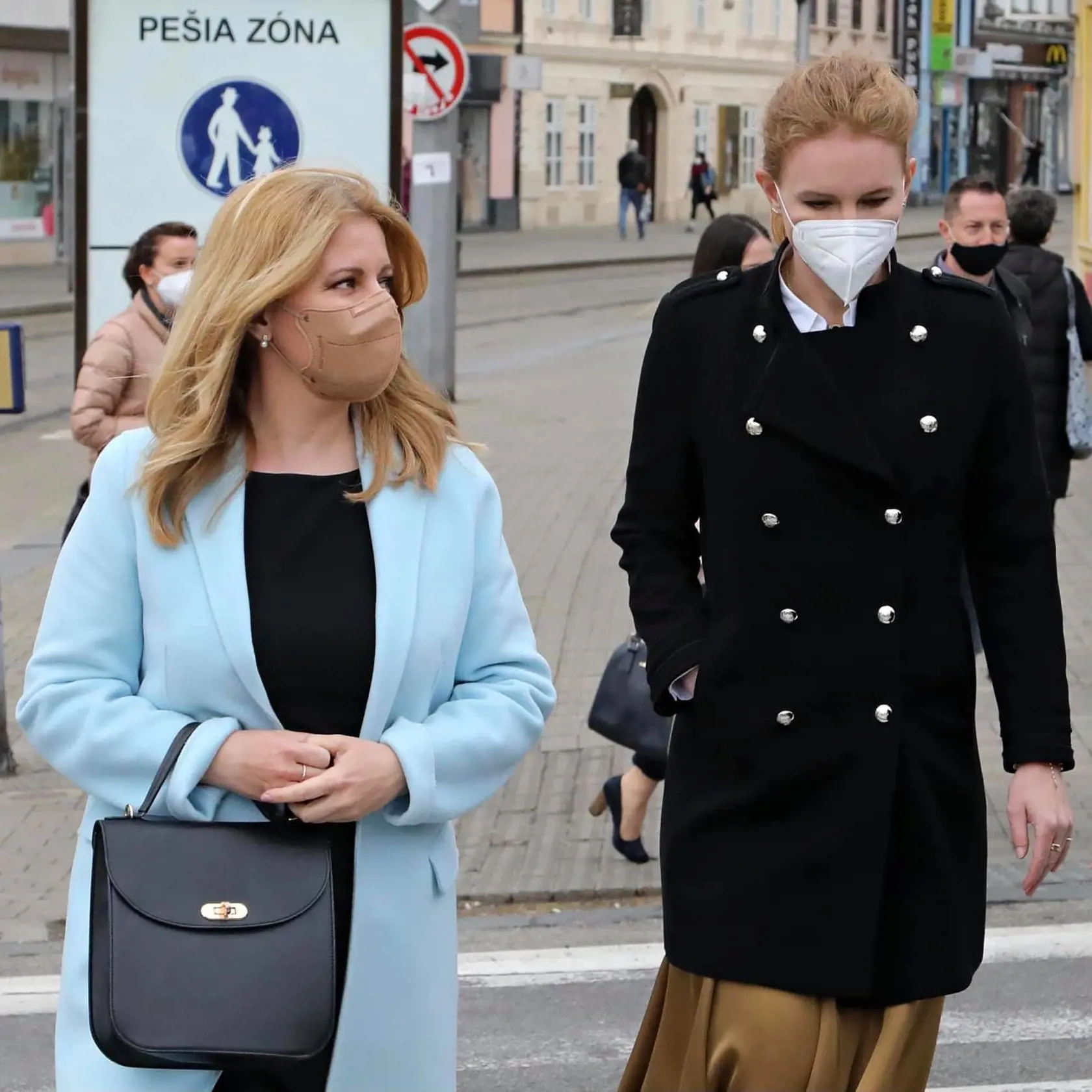 Zuzana Čaputová vyšla do ulíc, aby sa porozprávala s ľuďmi o následkoch pandémie.
