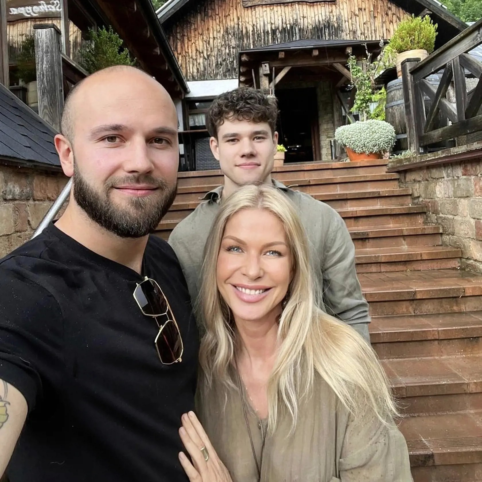 Katka ukázala svojich dospelých synov. Fanúšikovia hádali, čo im vlastne je, či mama, sestra alebo partnerka...