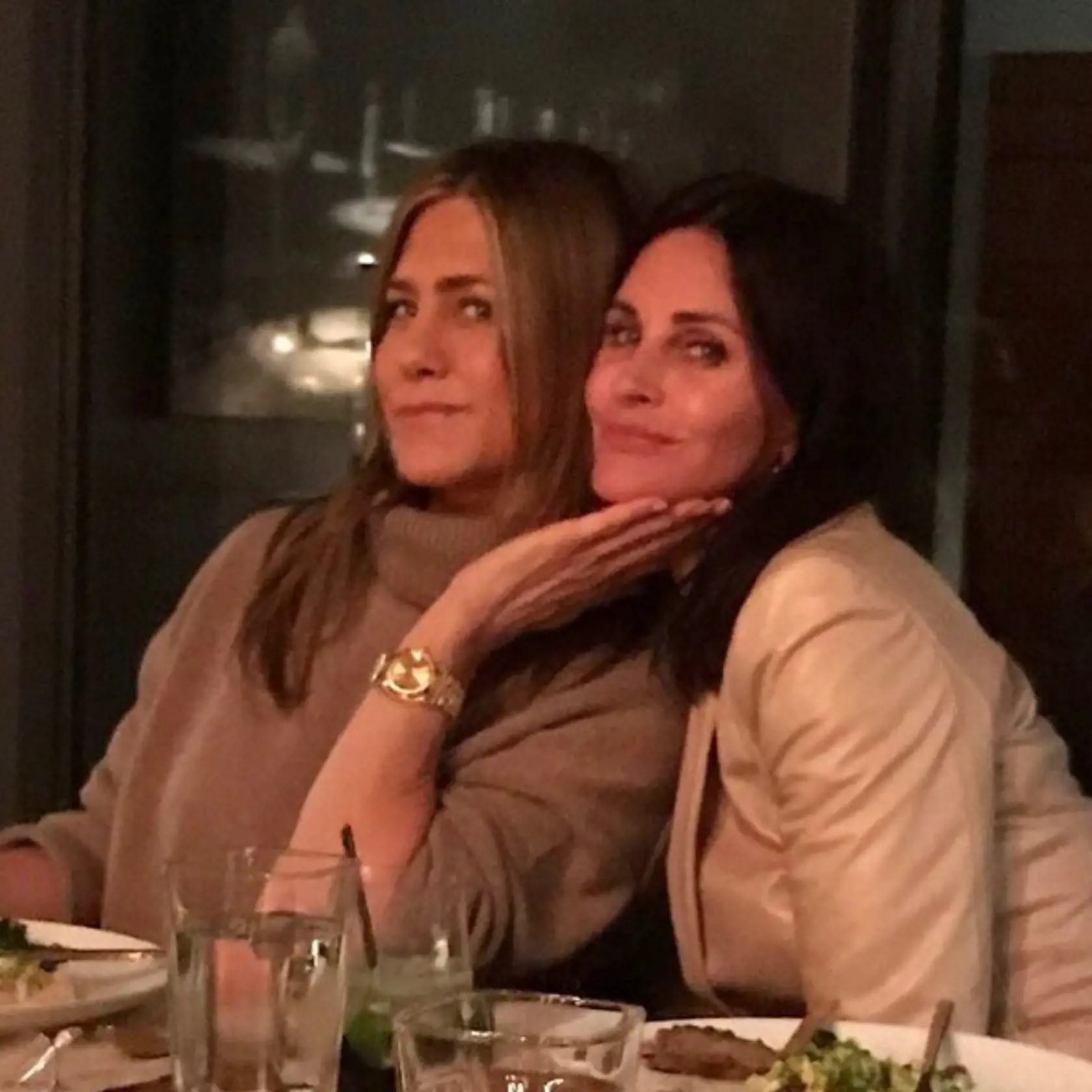 Courteney Cox a Jennifer Aniston na oslave Courteney 55. narodenín.