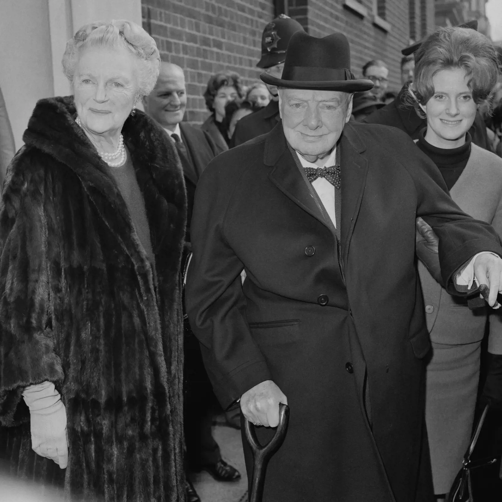 Winston Churchill (1874 - 1965) a jeho manželka Clementine (1885 - 1977)