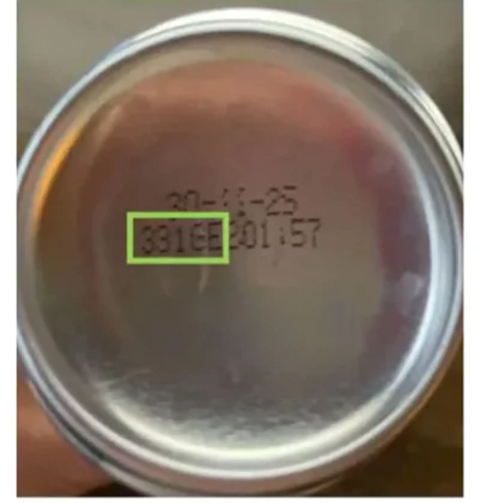 Coca-Cola sťahuje z predaja výrobky s týmto označením.