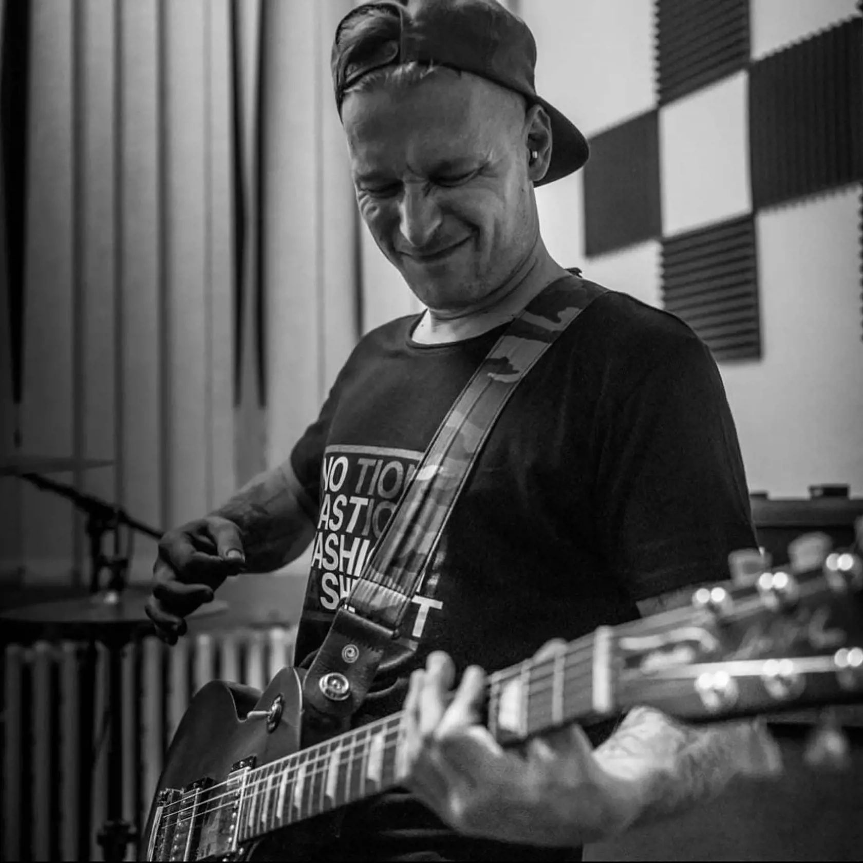 Jeho predčasný odchod je veľkou stratou nielen pre zvolenskú undergroundovú punkrockovú scénu.
