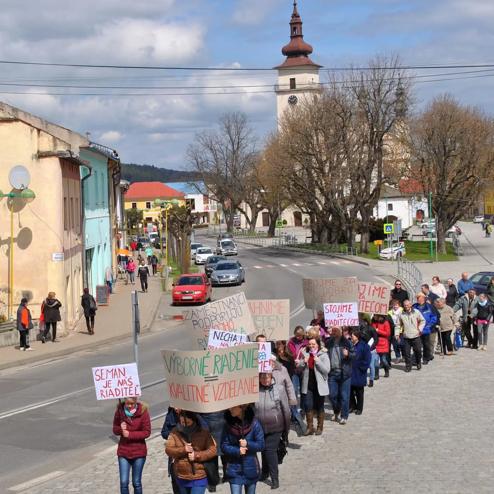 V Podolínci sa ľudia vzbúrili proti primátorovi.