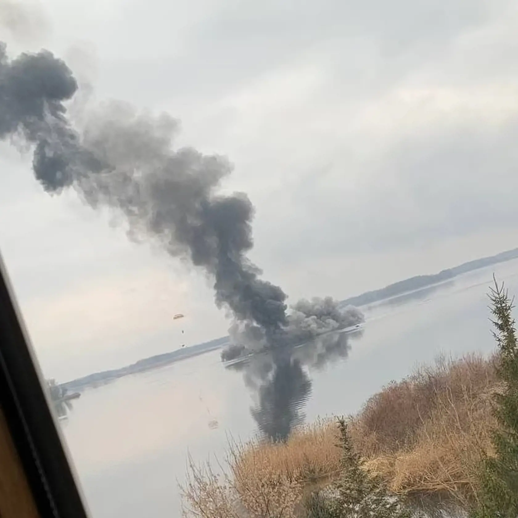 Zostrelenie ruského vrtuľníka na Ukrajine, pilot sa katapultoval.
