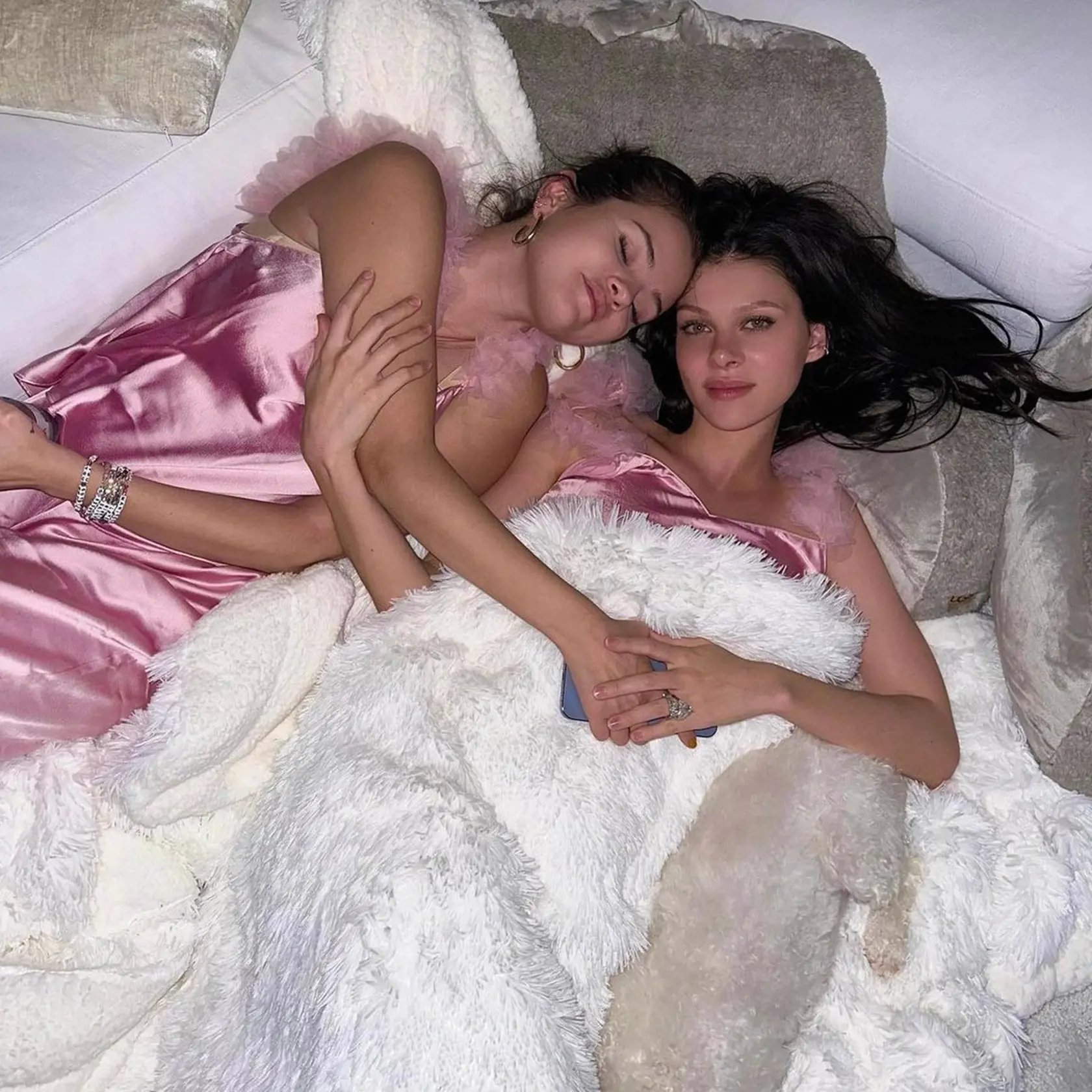 Selena a Nicola Peltz Beckham si veľmi rozumejú. Rozhodli sa spolu osláviť aj tohtoročného Silvestra.