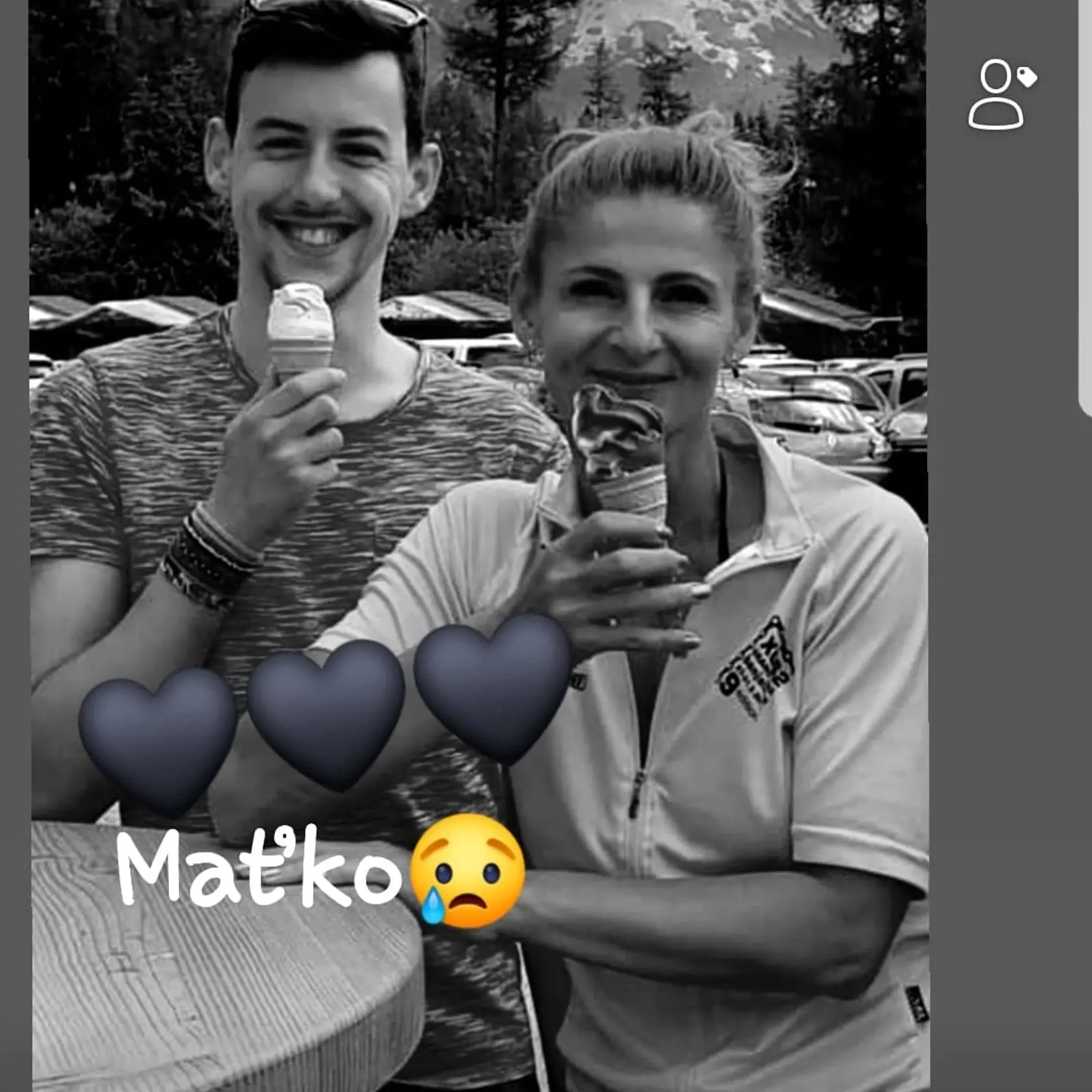 Matej s bývalou biatlonistkou Martinou Halinarovou-Jašicovou.