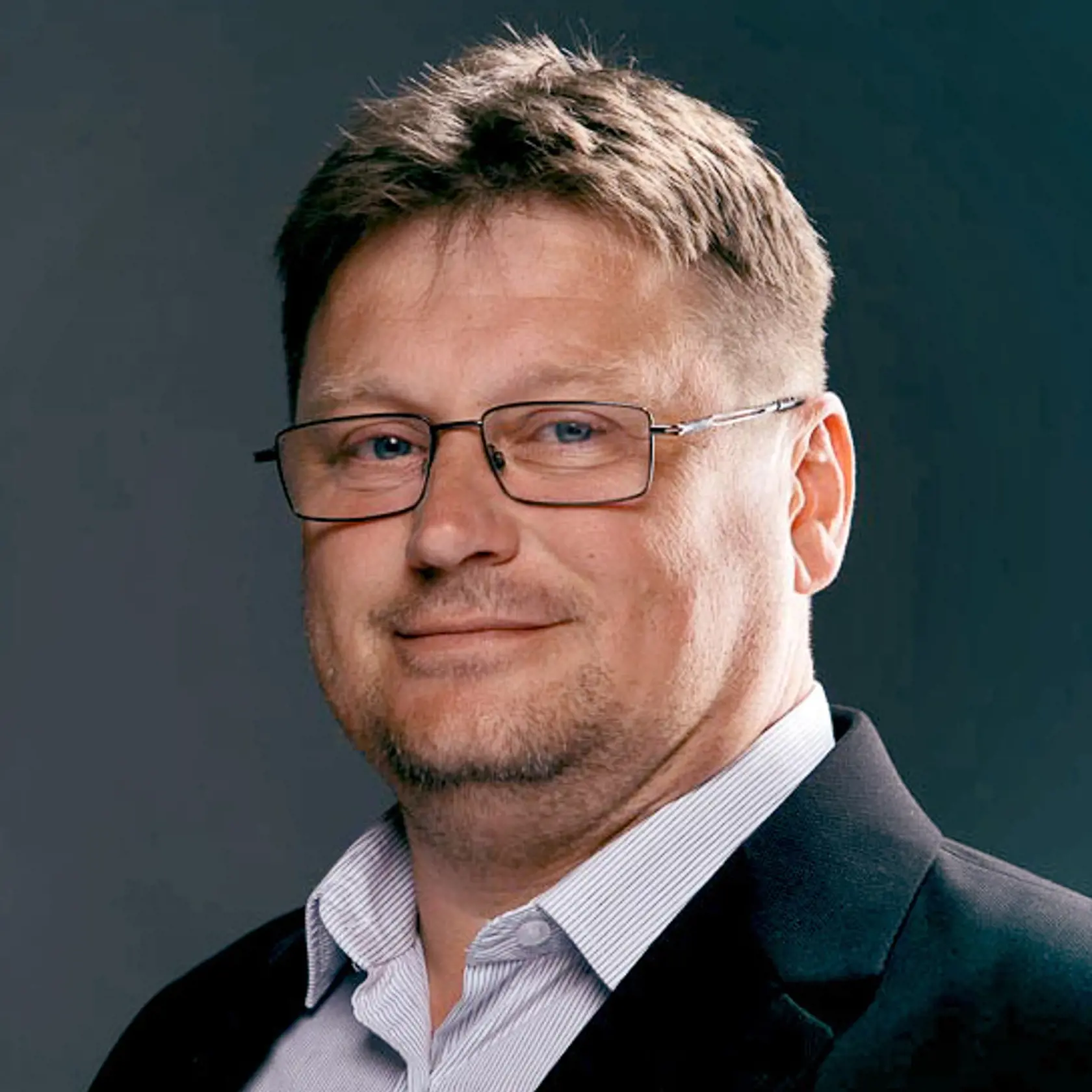 Kilá mu pridávali na veku.