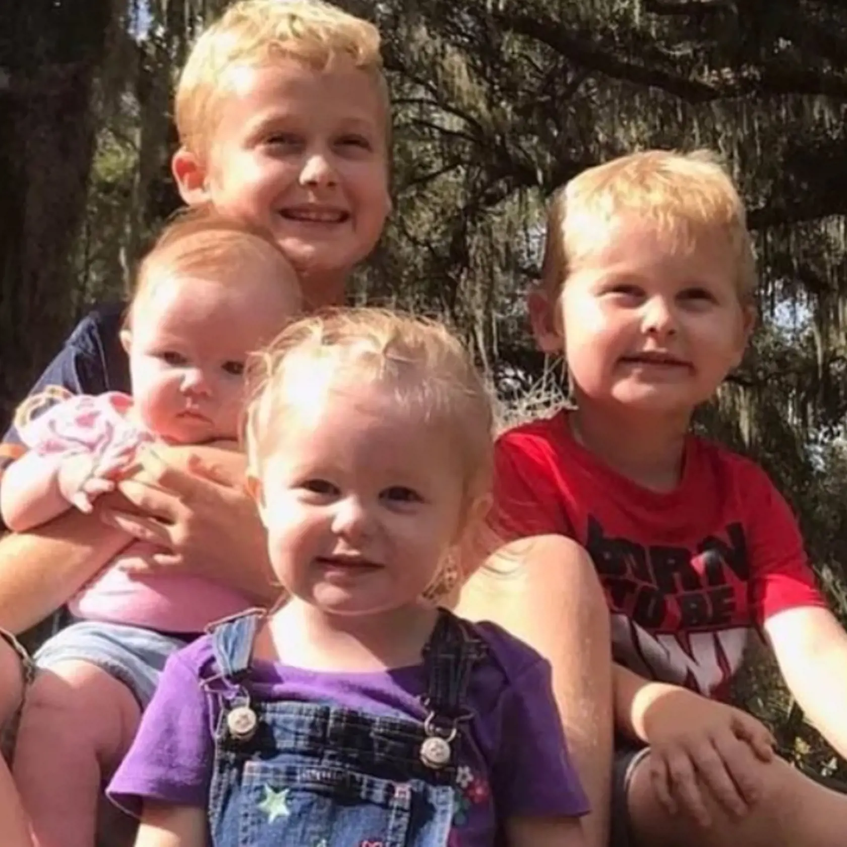 Casie a Michael so svojimi 4 deťmi tvorili na prvý pohľad dokonalú rodinu.