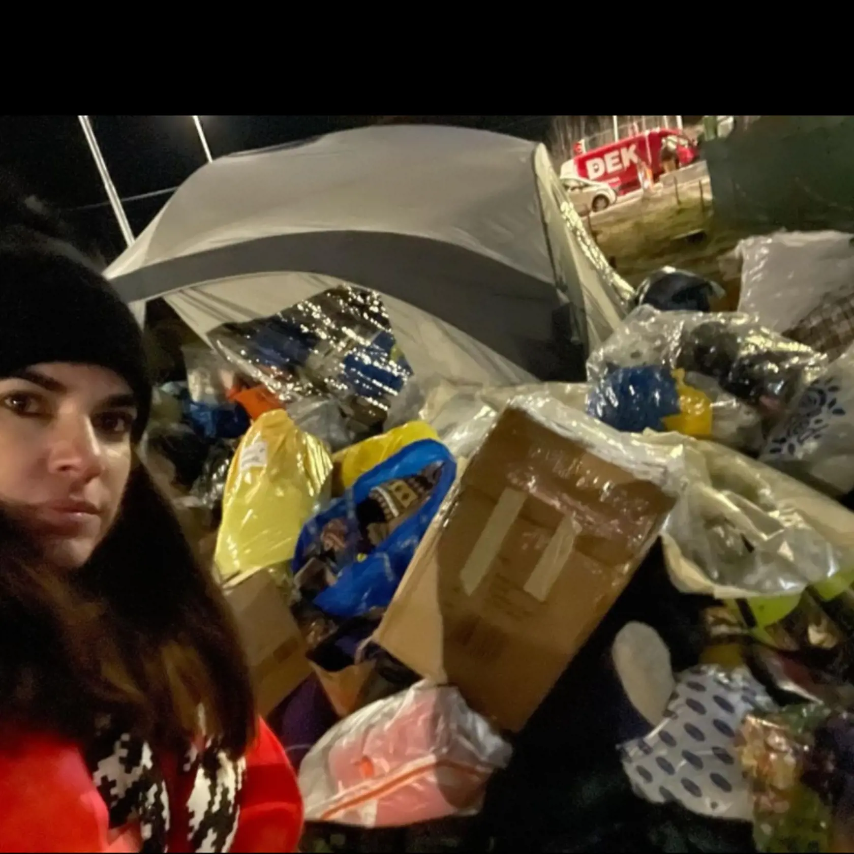 Známa šperkárka prišla na východ pomáhať spolu so svojim manželom
