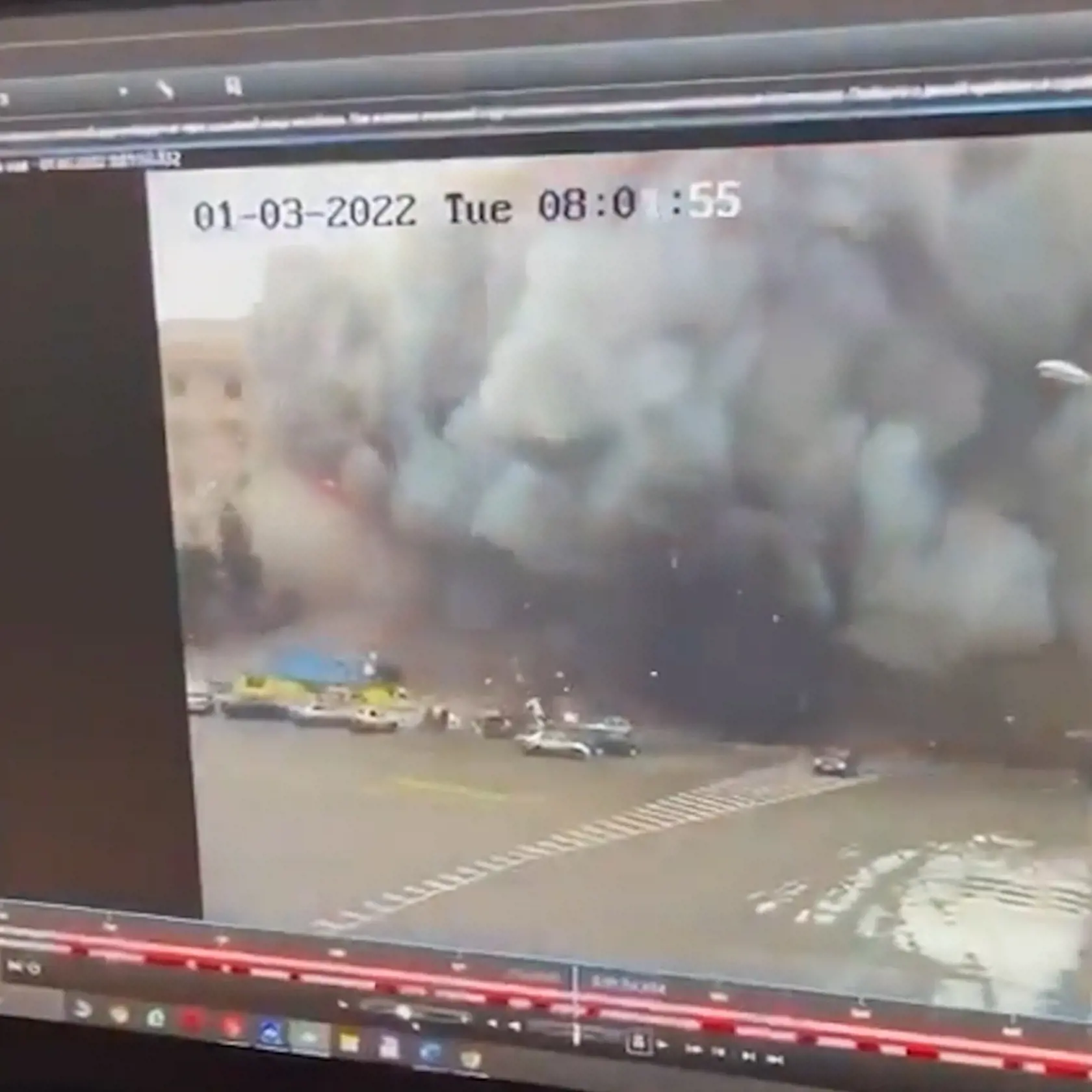 Ukrajinské médiá informujú, že v centre Charkova došlo v utorok k ruskému raketovému útoku, ktorého terčom sa stala budova miestnej samosprávy na tamojšom Námestí slobody. Uvádzajú to stanica BBC i denník The Guardian.