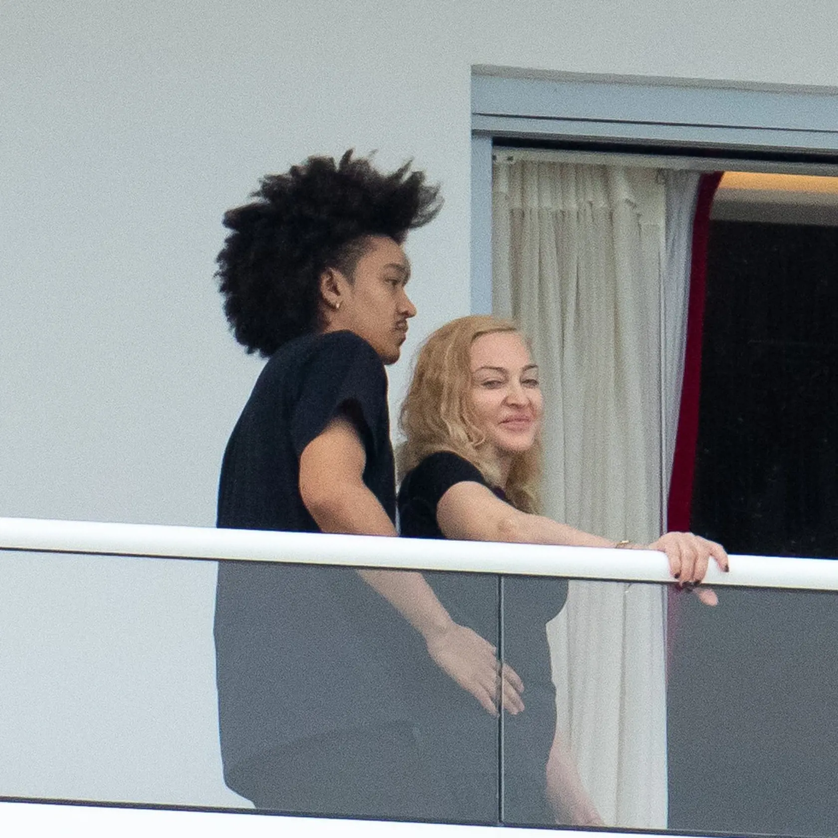 Madonna a jej nový milenec.
