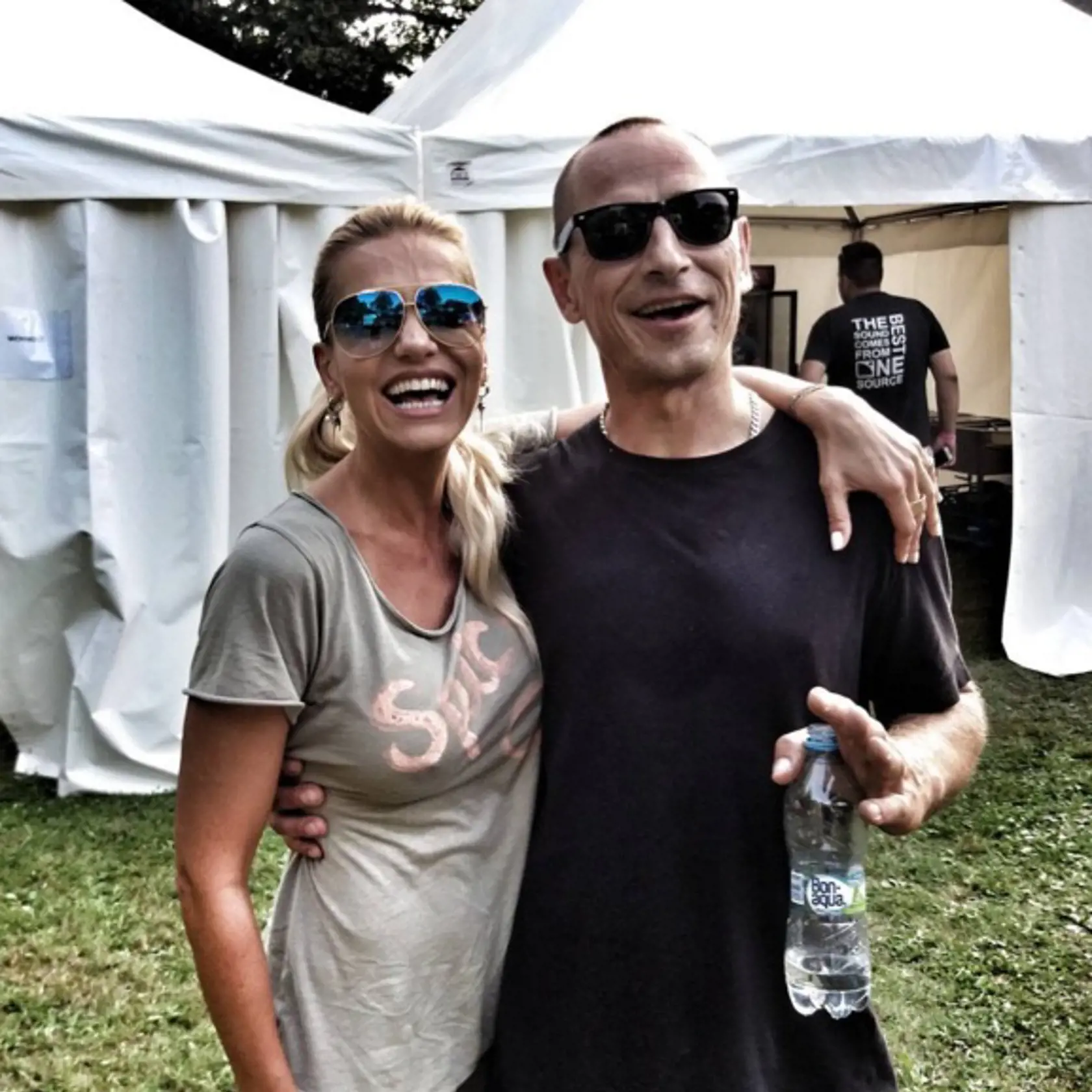 Dara Rolins a jej bývalý priateľ Matěj Homola na hudobnom festivale.