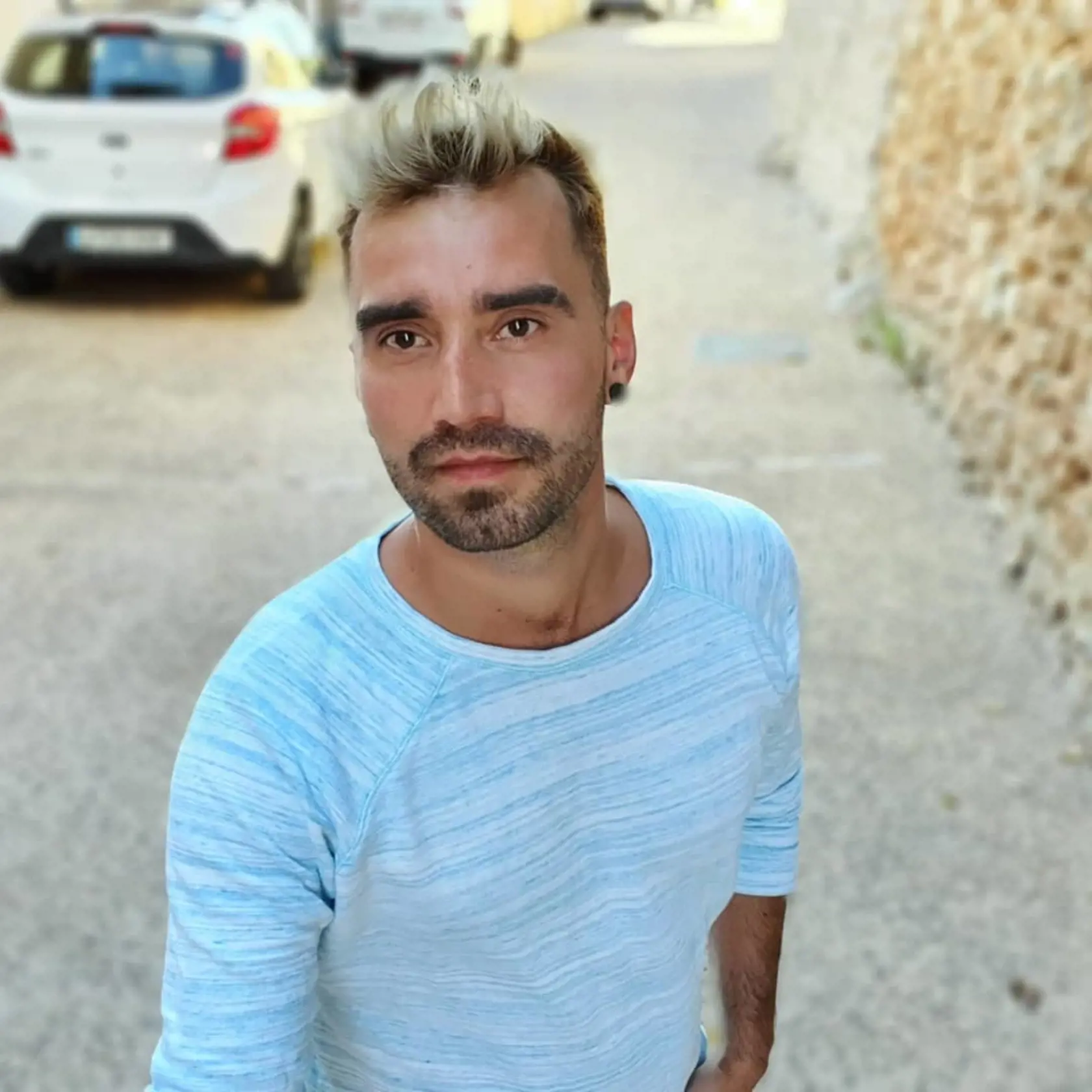 Zašo Hubáček pribral a celkovo zmenil svoj imidž.