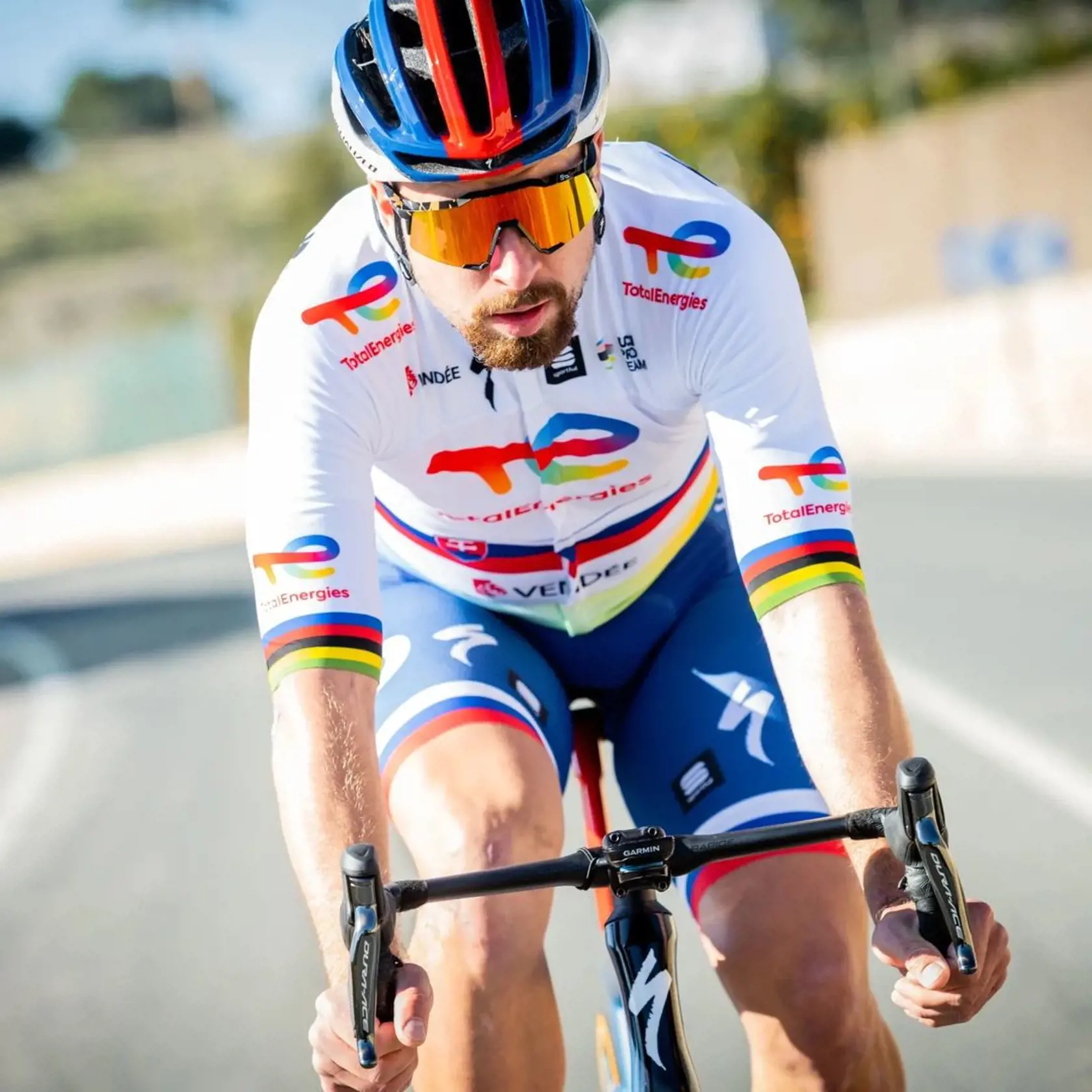 Peter Sagan už zarezáva v novom drese.