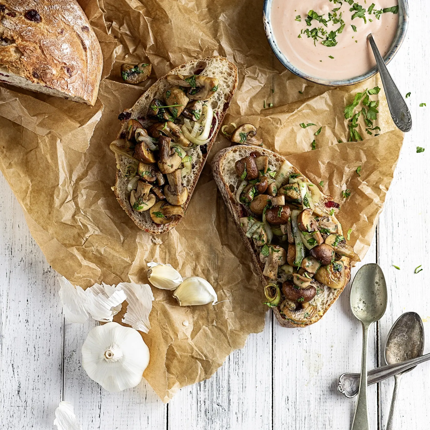 Hubová bruschetta