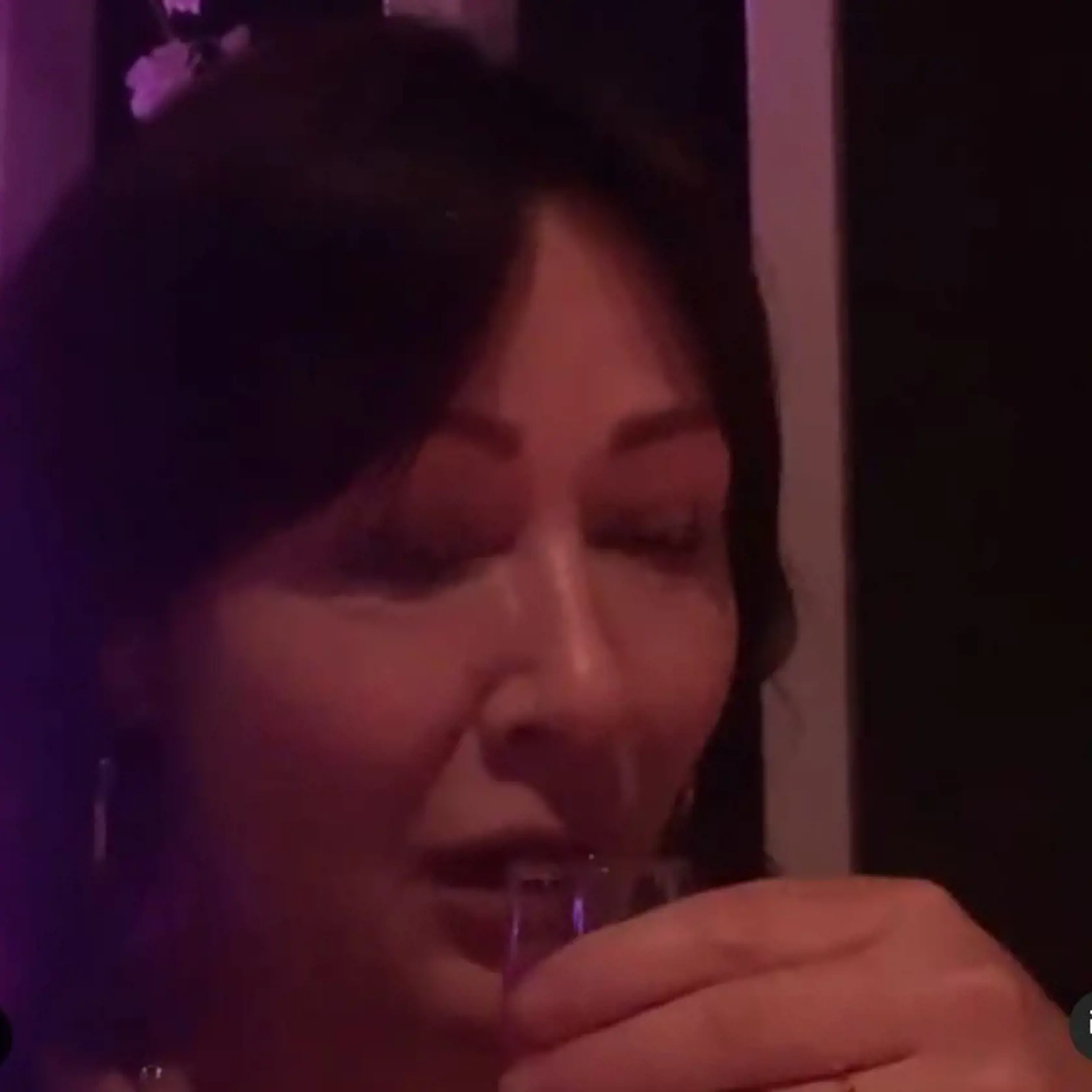 Na záberoch je tak jasne vidieť, že herečke rakovina neničí telo len zvnútra, ale aj navonok.