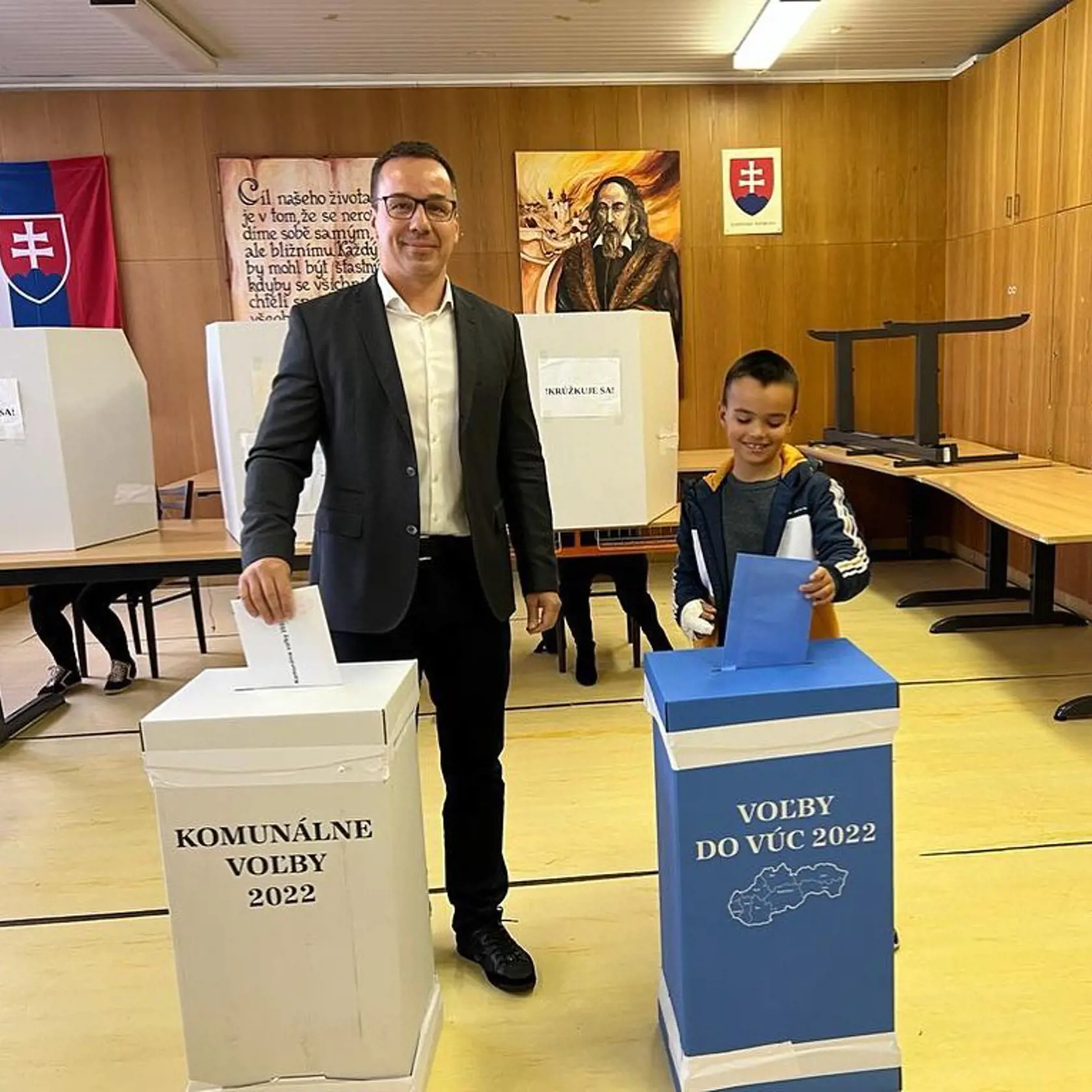 Nechýbal pri ňom ani počas komunálnych volieb.