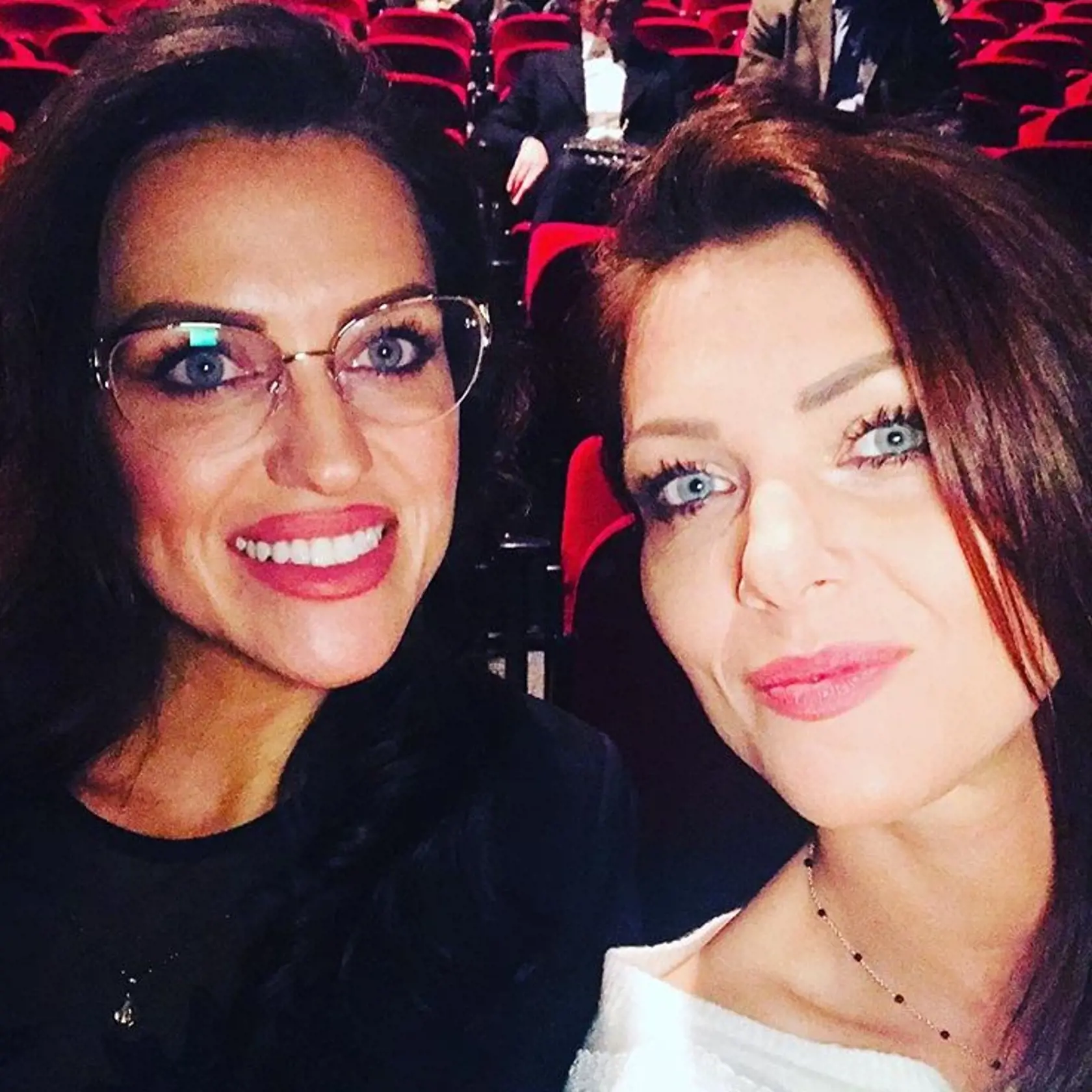 Martina Schindlerová so sestrou Mariannou.