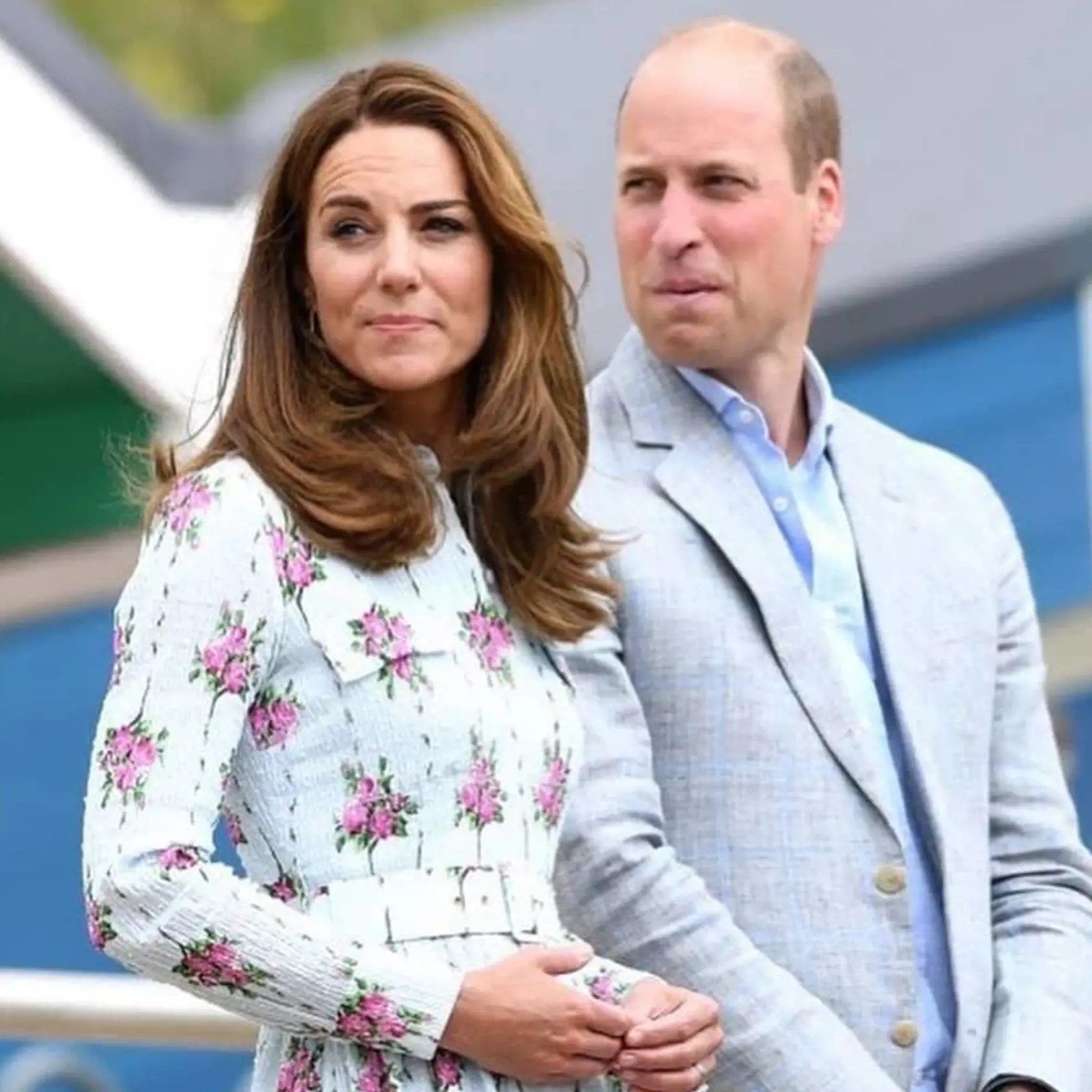 Kate s Williamom na záberoch akoby omladli o dobrých desať rokov. Neváhali vyskúšať ani výherné automaty, v ktorých sa Kate snažila uloviť chutné plyšové zvieratko.