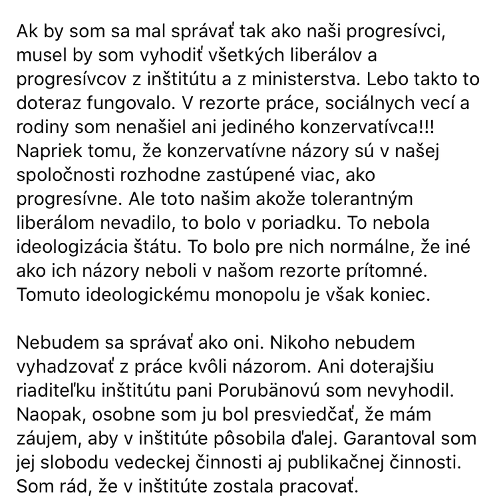 Minister Milan Krajniak si servítku pred ústa nedával.