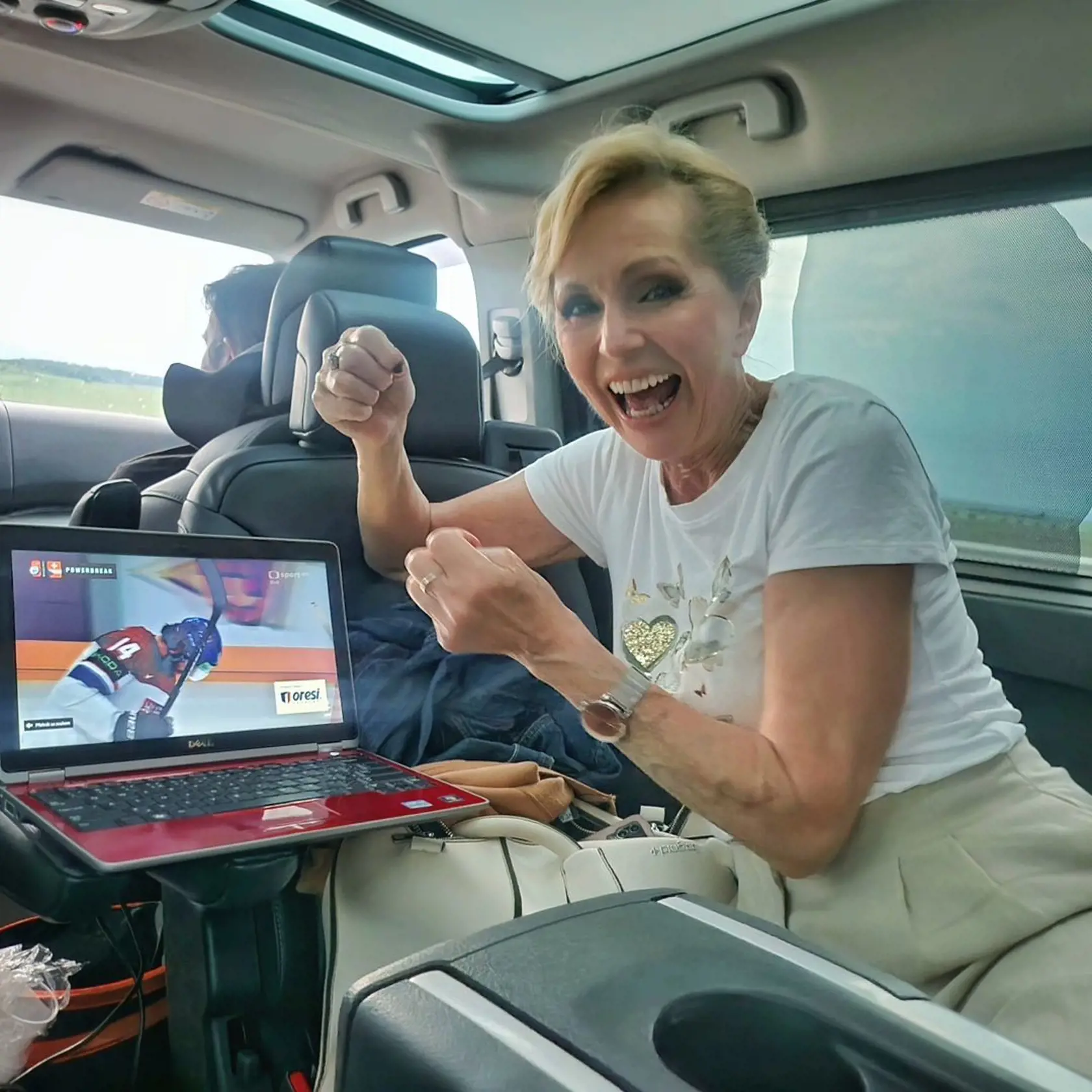 Helena sa počas nedávnych MS v hokeji ukázala ako veľká fanúšička.