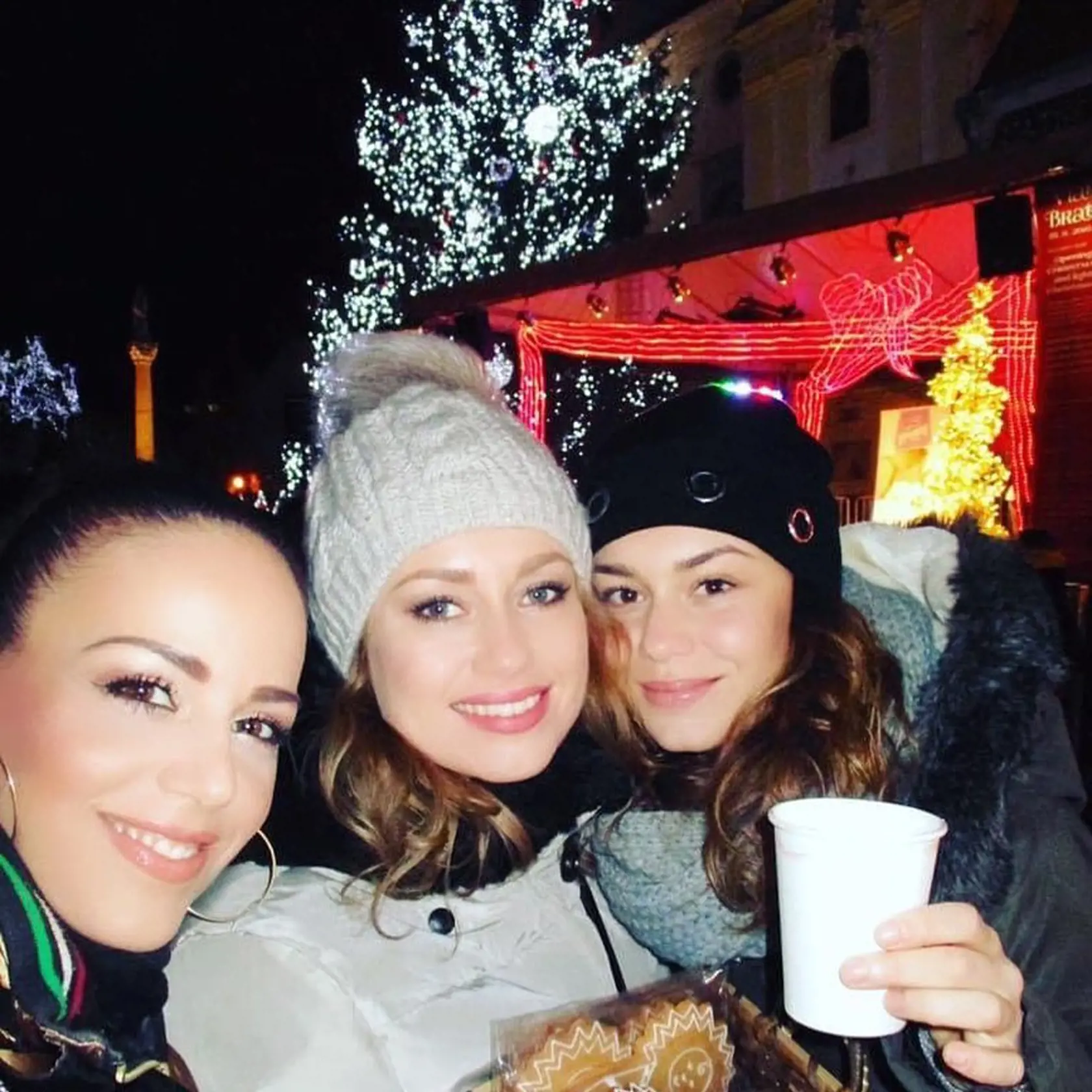 Natália Puklušová s Karin Haydu a Dominikou Kavaschovou.