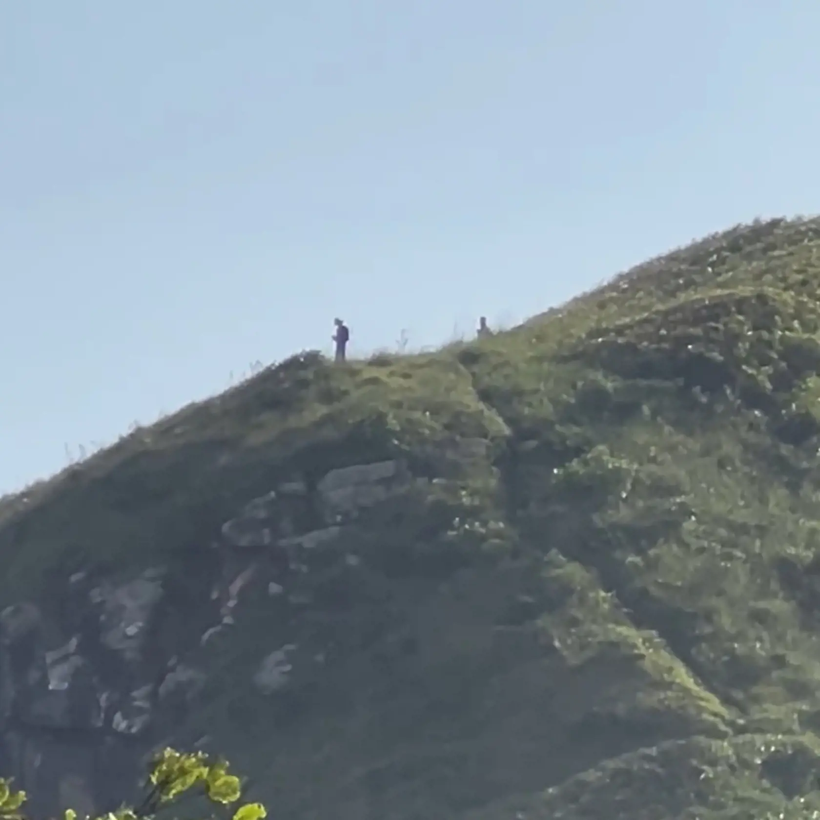Brazília má za sebou históriu hlásených pozorovaní mimozemšťanov, pričom incident s UFO vo Varginhe v roku 1996 bol jedným z najpozoruhodnejších. Toto však predstavuje prvé podozrenie na pozorovanie mimozemšťanov na ostrove Ilha do Mel v histórii Brazílie.