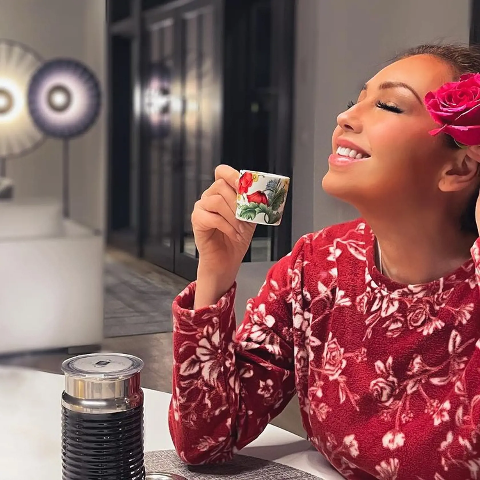 Thalía sa u nás preslávila ako krásna kvetinárka Rosalinda. A za tie roky akoby sa vôbec nezmenila!
