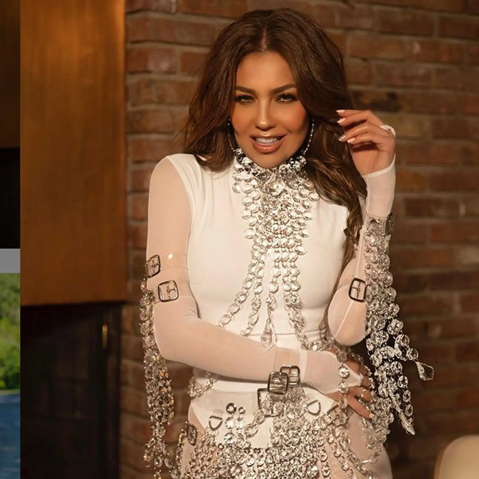 Thalía má aj krátko pred 50-kou bezchybnú postavičku. V plavkách by stále bez problémov porazila aj o polovicu mladšie konkurentky.