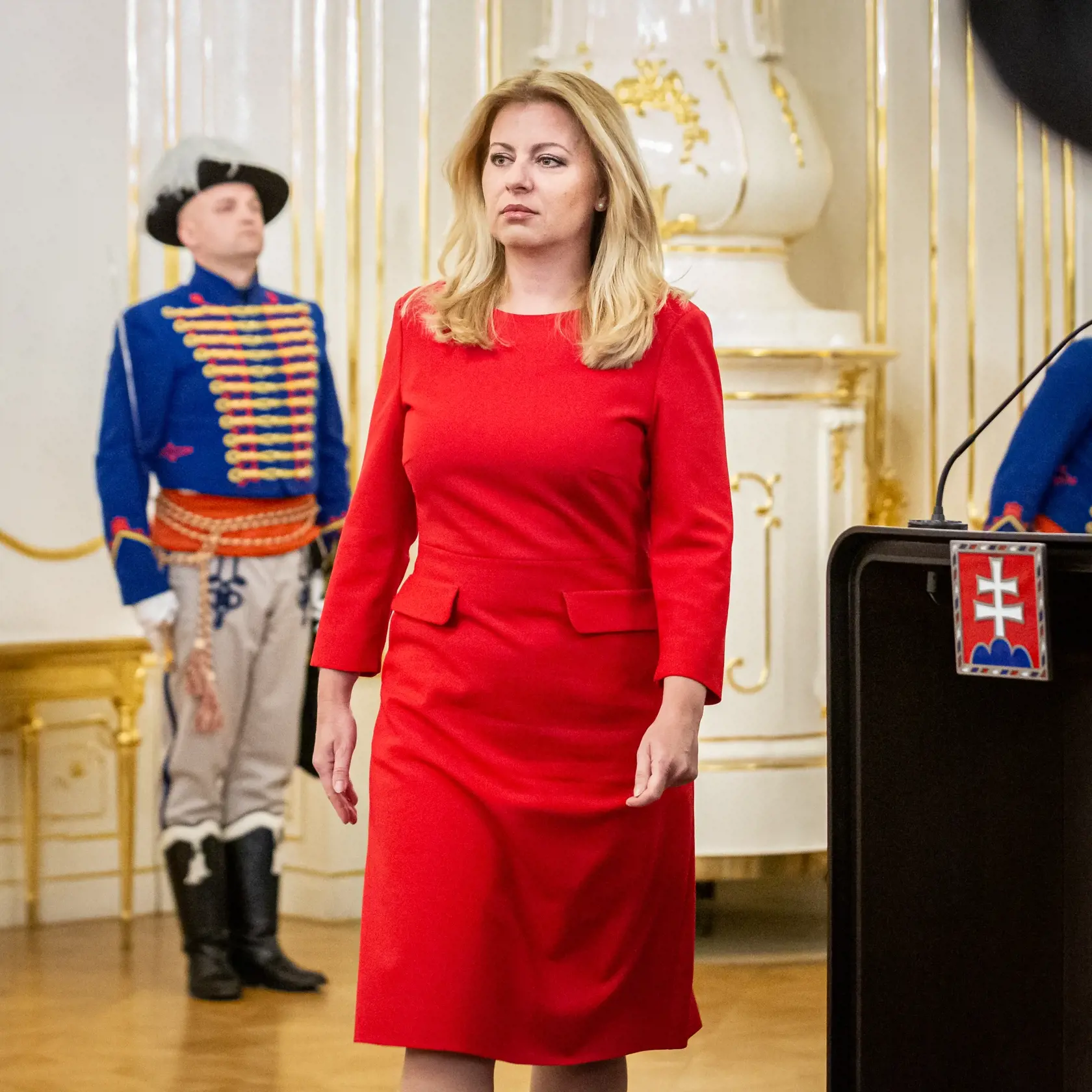 Na snímke prezidentka Slovenskej republiky Zuzana Čaputová privítala v Prezidentskom paláci zástupcov policajných, hasičských a záchranných zložiek.