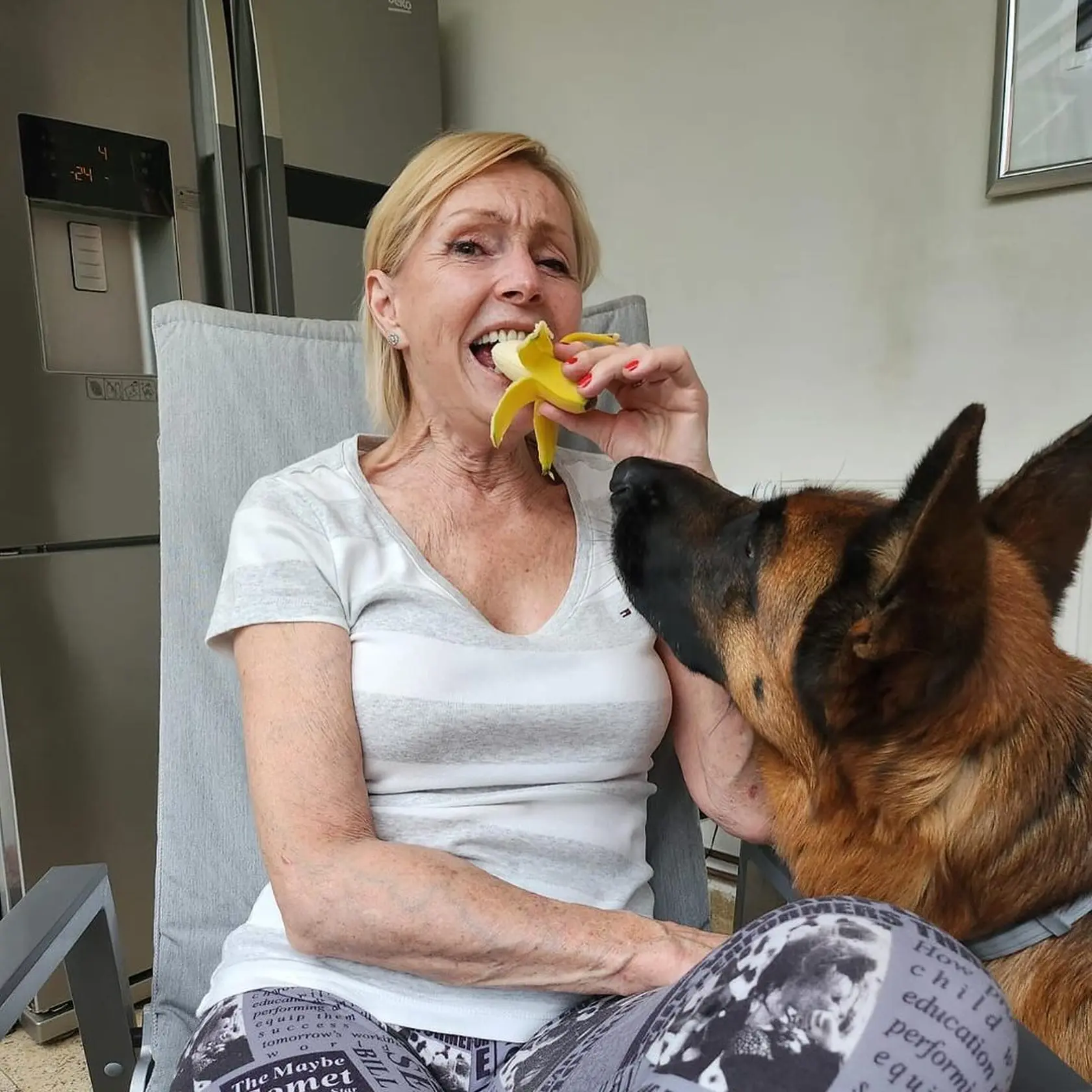 Helenka sa pochválila úrodou vlastných banánov v zimnej záhrade. "Chutia výborne," pochválila sa speváčka.