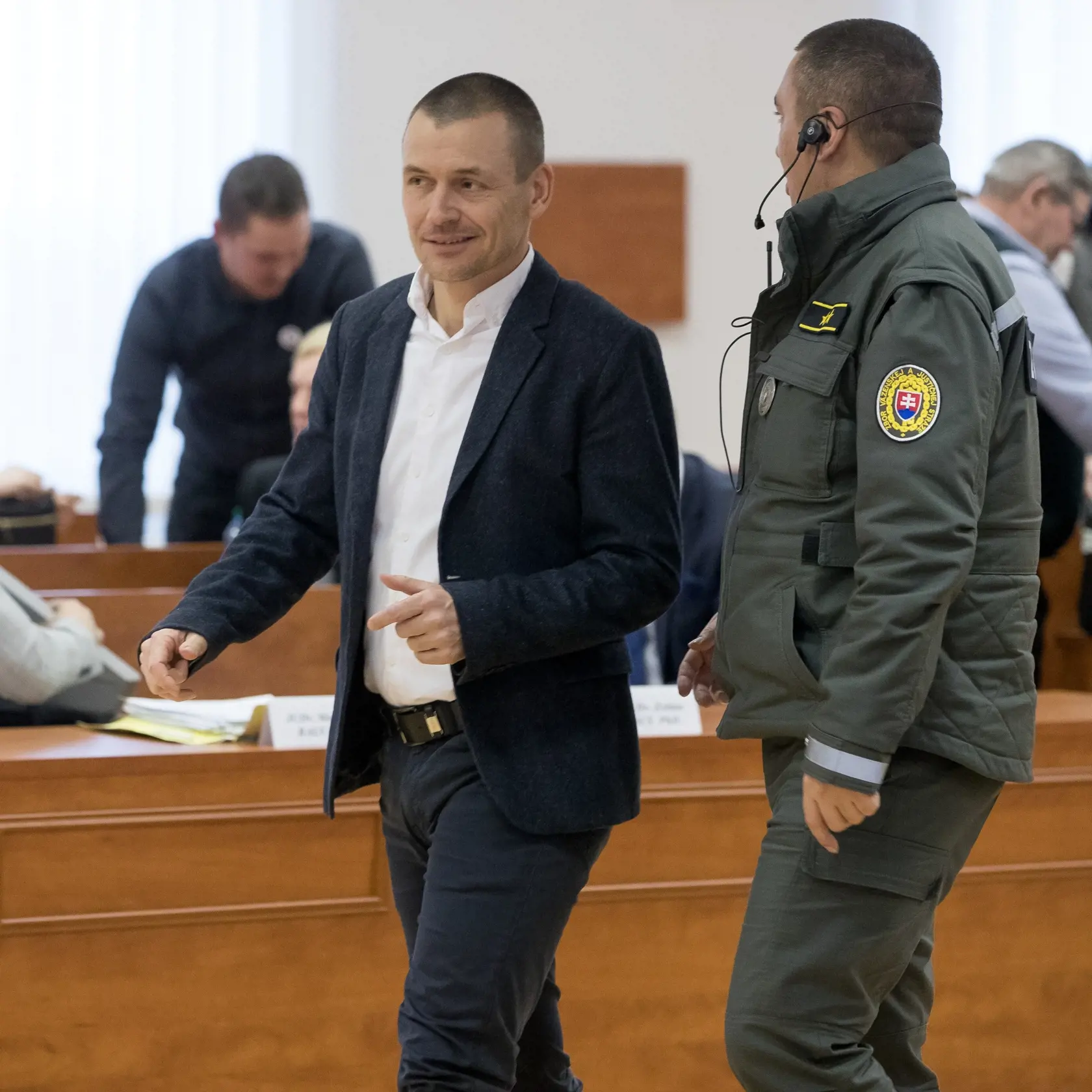 Tretie pojednávanie na Špecializovanom trestnom súde v Pezinku vo veci vraždy investigatívneho novinára Jána Kuciaka a jeho snúbenice Martiny Kušnírovej. Na snímke je svedok Peter Tóth po prerušení svojej výpovede v čase obednej prestávky.