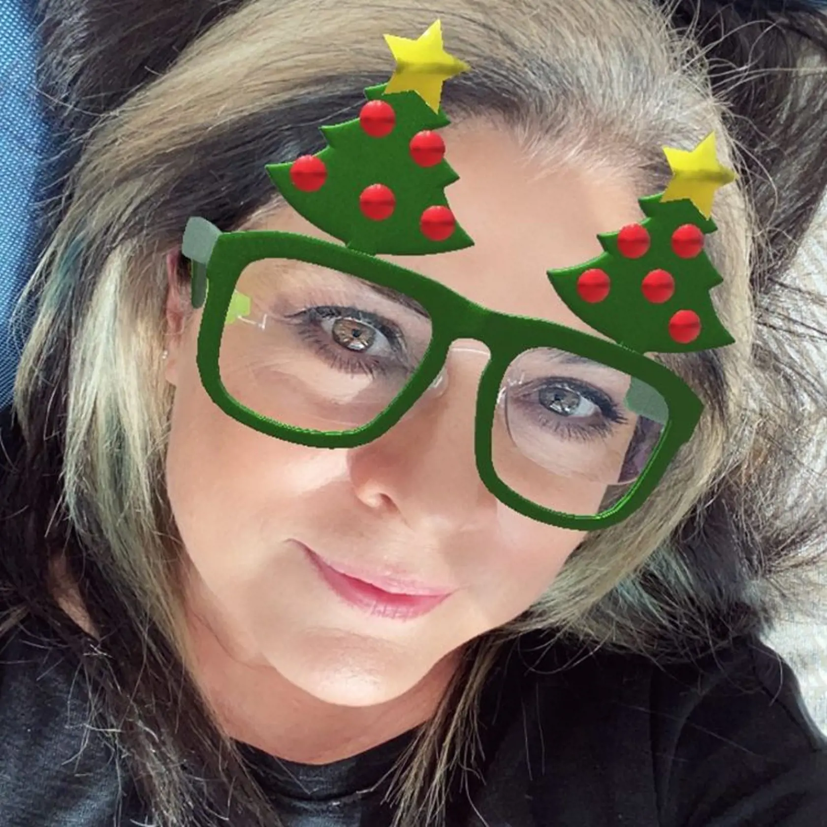 Victoria Ruffo v decembri všetkých prekvapila blond odtieňom.