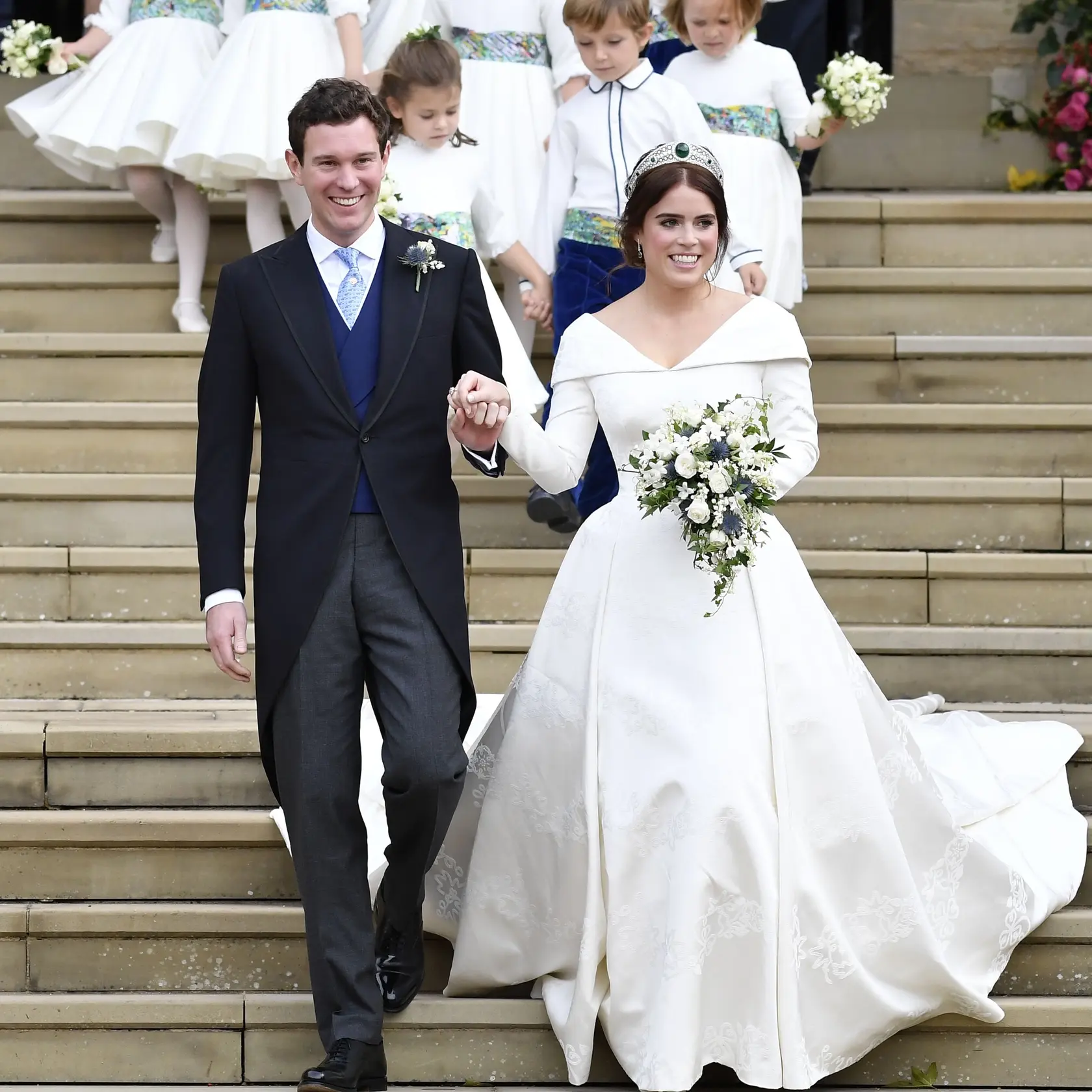 Šaty princeznej Eugenie z roku 2018, ktoré navrhli Peter Pilotto a Christopher de Vos, stáli okolo 200-tisíc libier.
