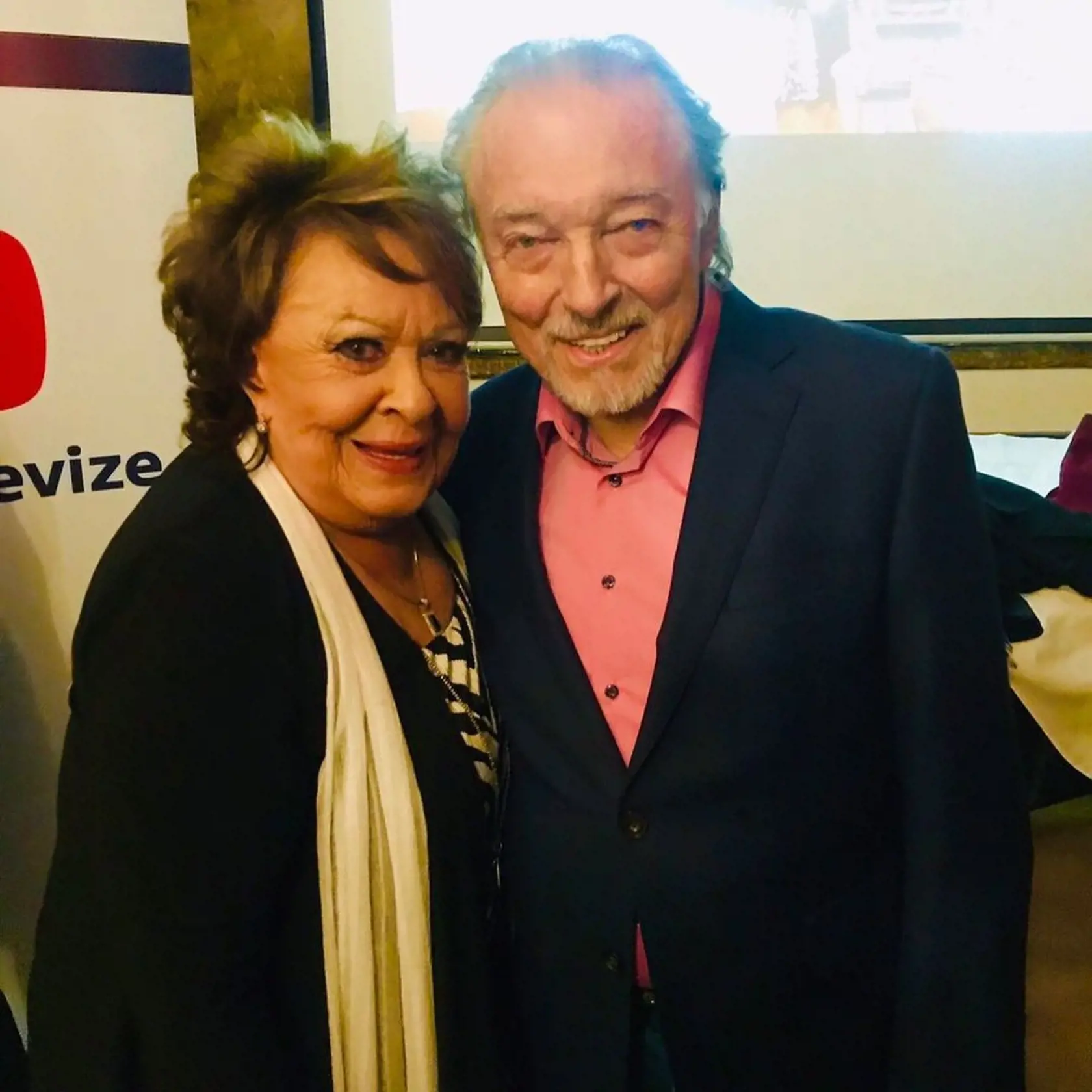 Herečka Jiřina Bohdalová a spevák Karel Gott