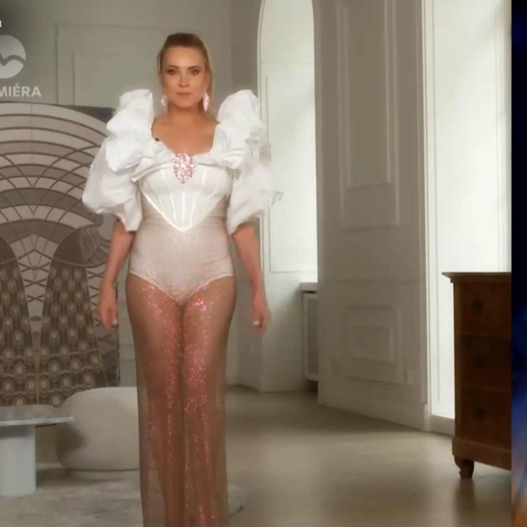 Erika Judínyová v poriadne odvážnom outfite.