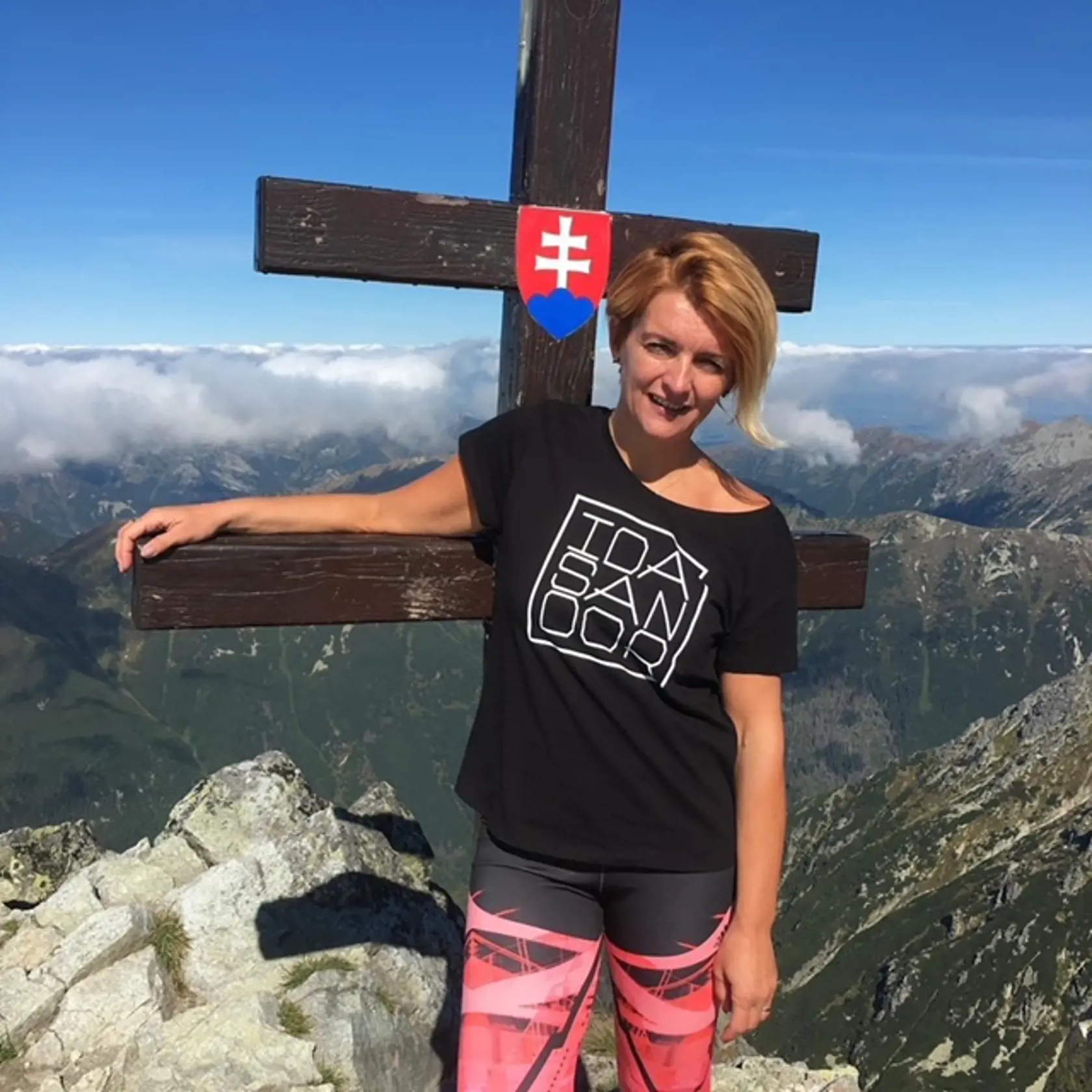 Módna návrhárka a milovníčka Vysokých Tatier Ida Sandor, bude tráviť dovolenku striedavo u nás a v zahraničí.