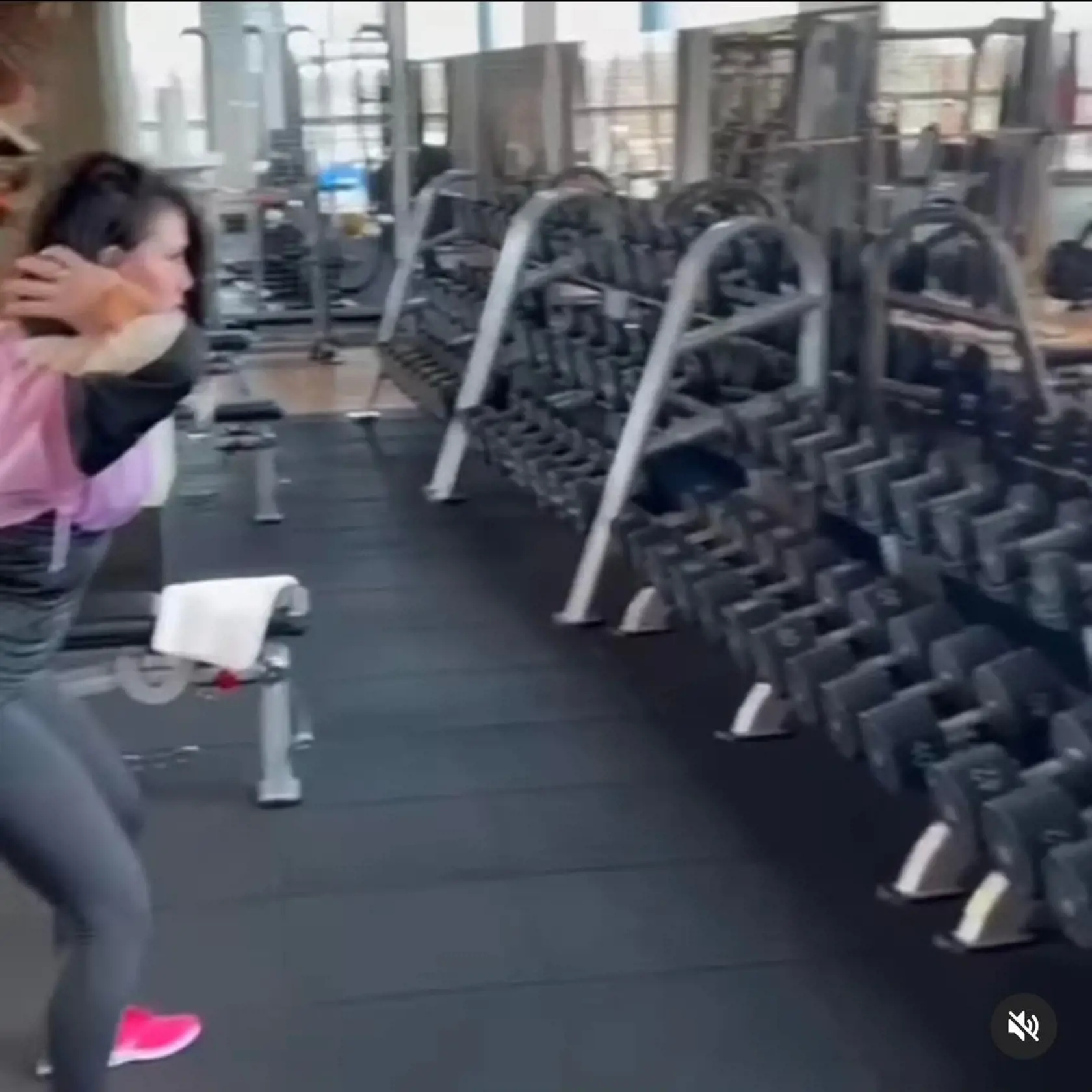 Ruky za hlavu a do podrepu! Takto maká na svojej postave Janka Bittó Cigániková.